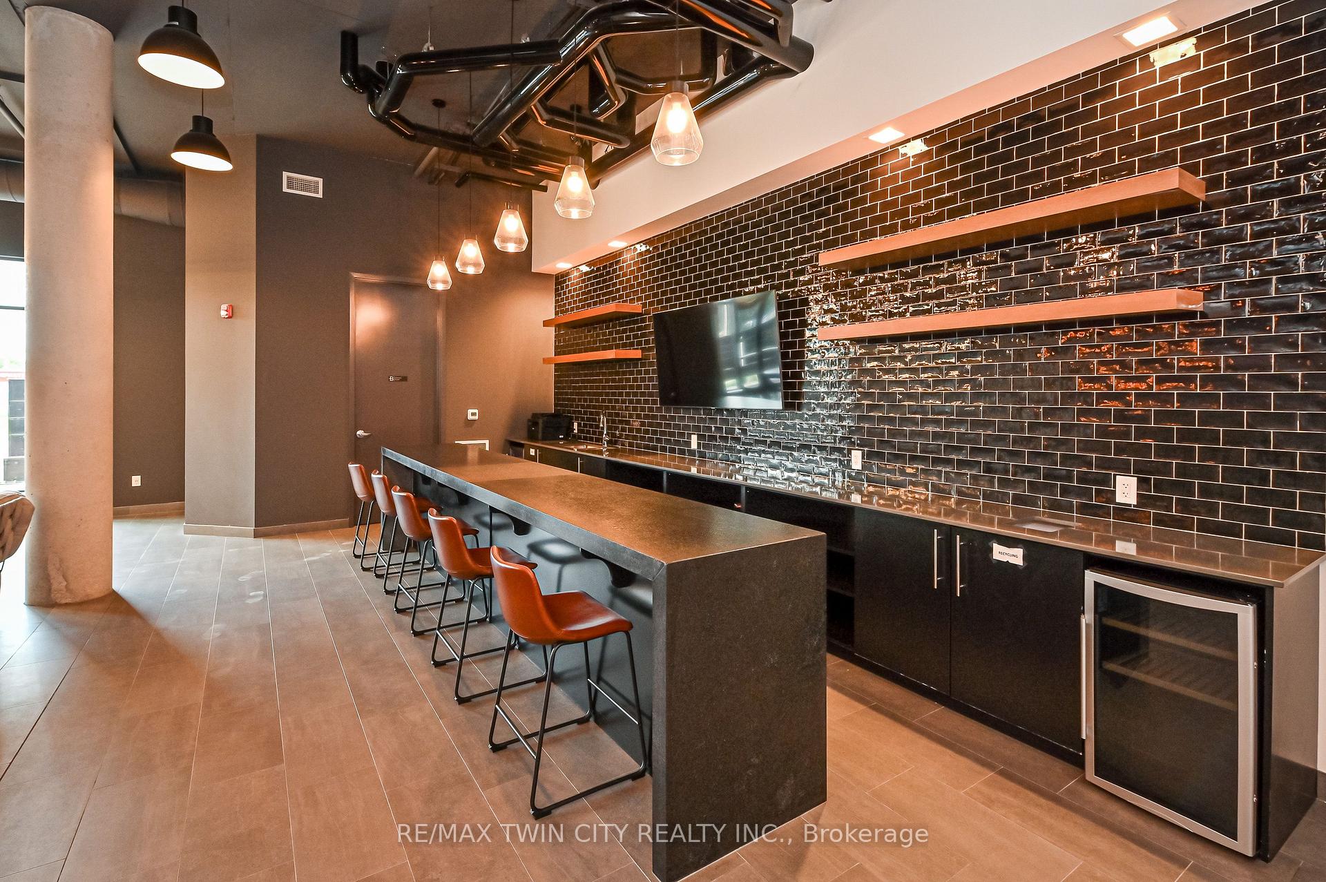 Photo 4 of Unit 419, 251 Northfield Drive E, Waterloo — HOMEH