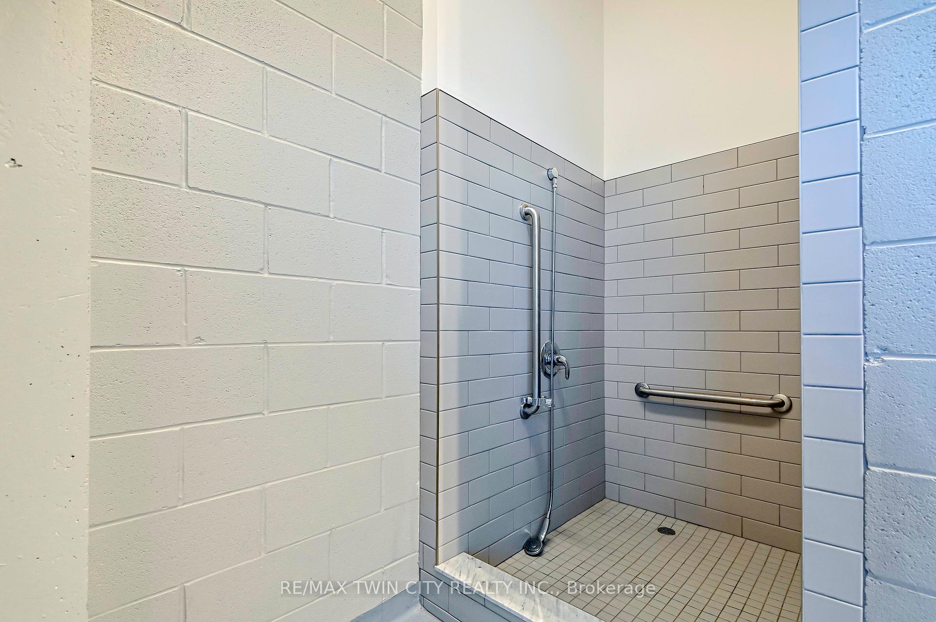 Photo 8 of Unit 419, 251 Northfield Drive E, Waterloo — HOMEH