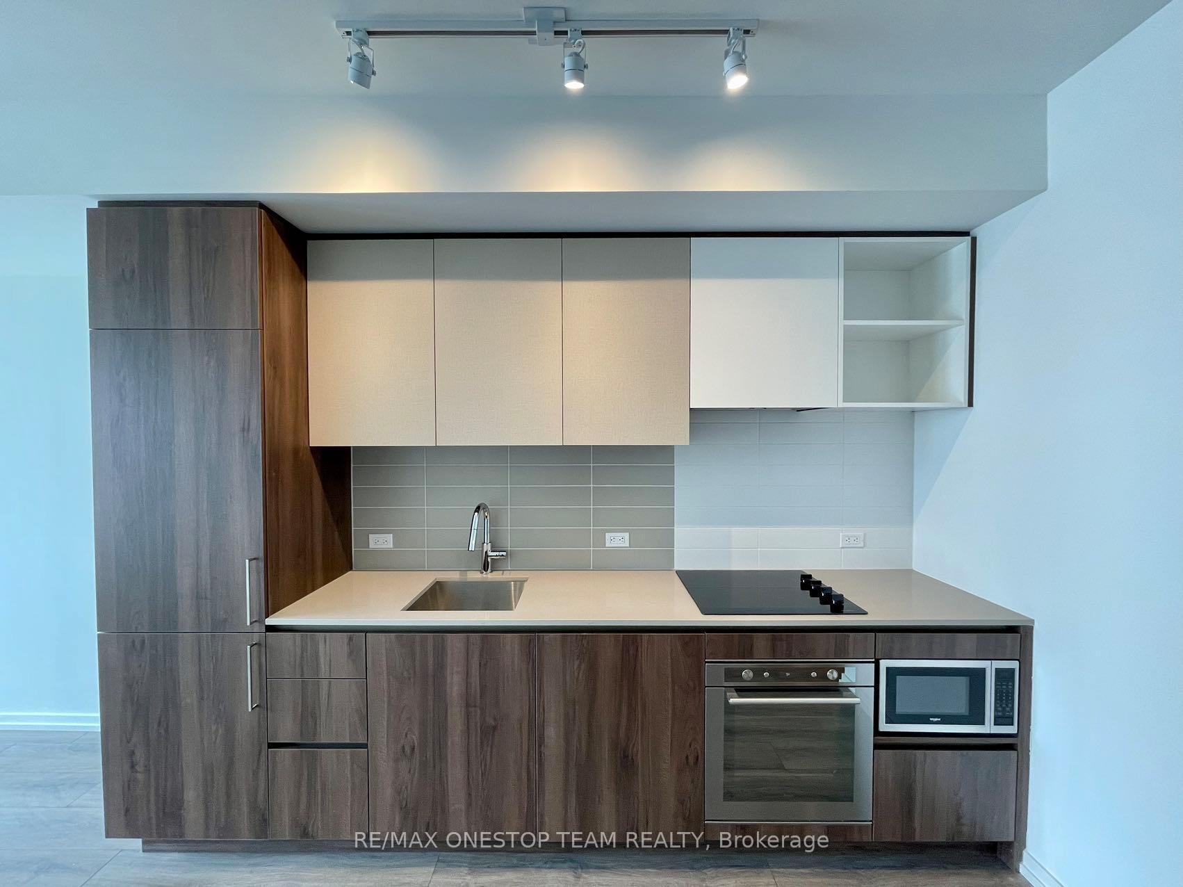 Photo 3 of Unit 1009, 1000 Portage Parkway, Vaughan, Vaughan Corporate Centre — HOMEH