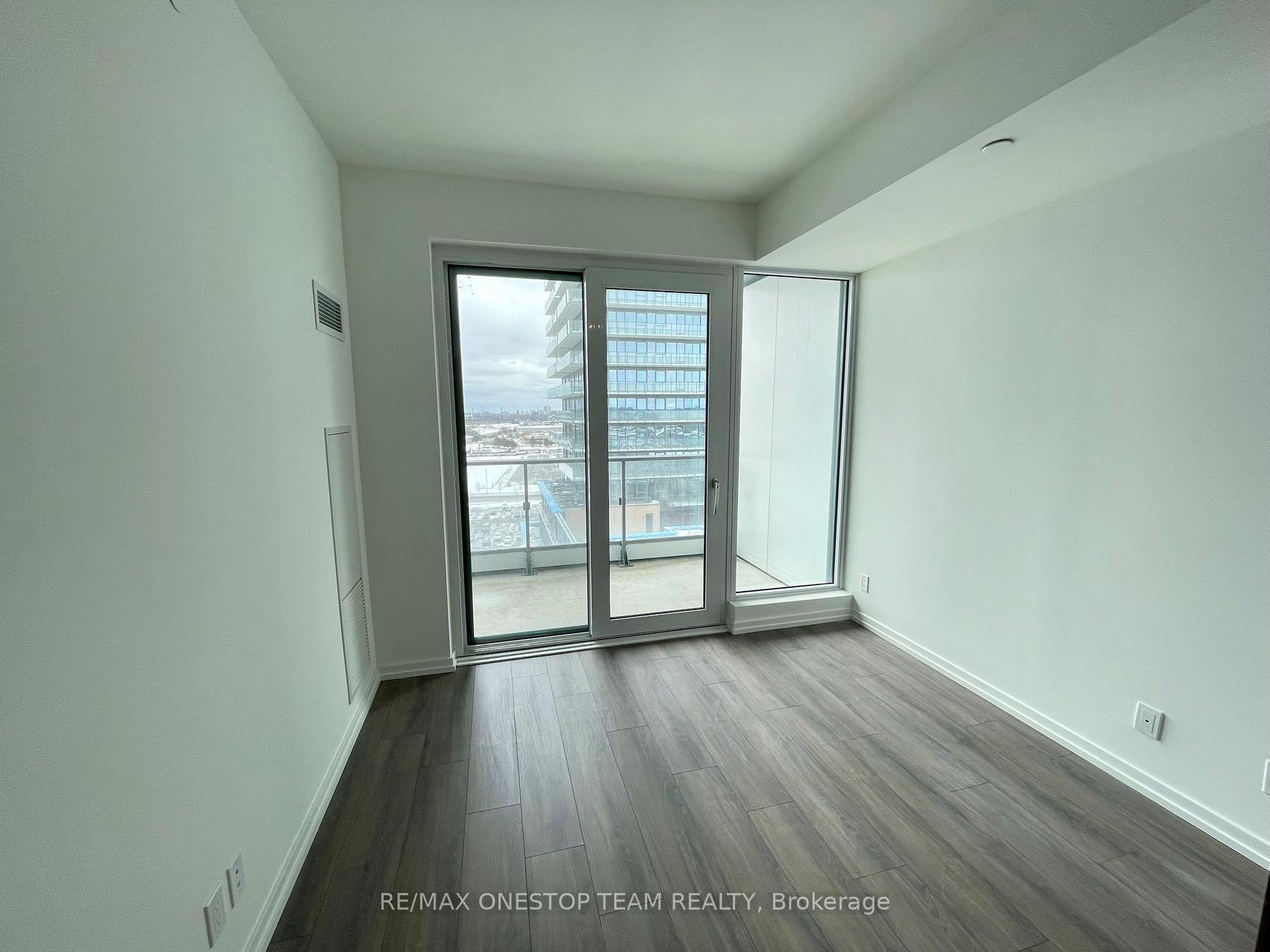 Photo 6 of Unit 1009, 1000 Portage Parkway, Vaughan, Vaughan Corporate Centre — HOMEH