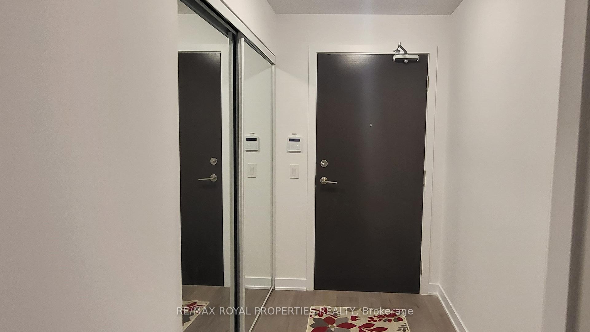 Photo 13 of Unit 606, 38 Honeycrisp Crescent, Vaughan, Vaughan Corporate Centre — HOMEH