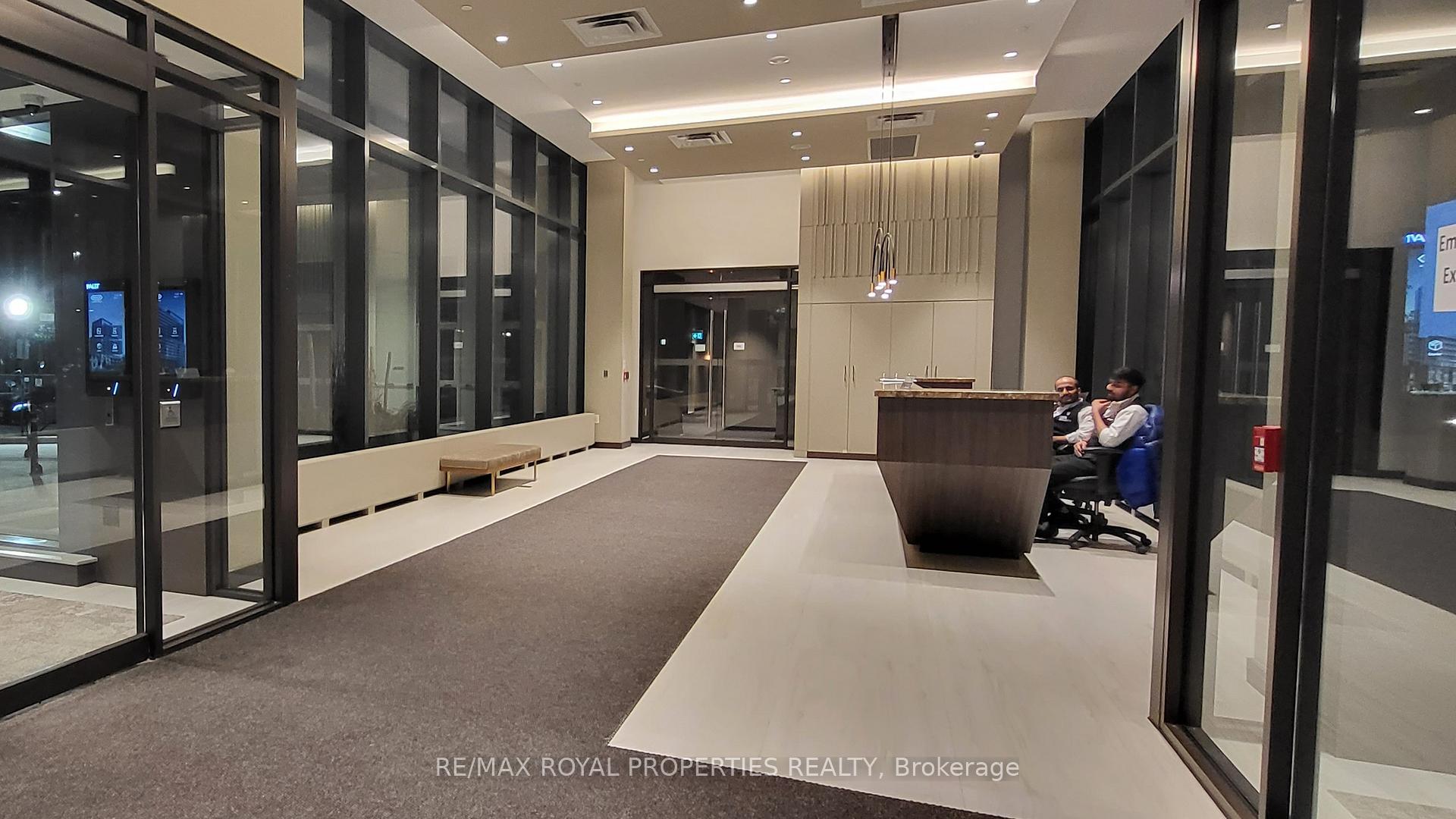 Photo 17 of Unit 606, 38 Honeycrisp Crescent, Vaughan, Vaughan Corporate Centre — HOMEH