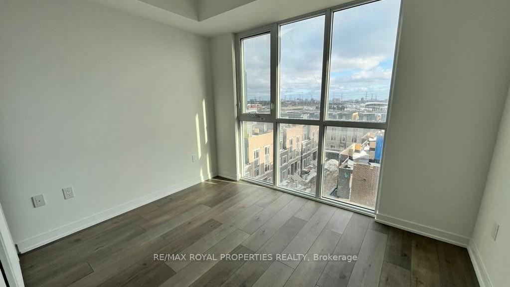Photo 21 of Unit 606, 38 Honeycrisp Crescent, Vaughan, Vaughan Corporate Centre — HOMEH