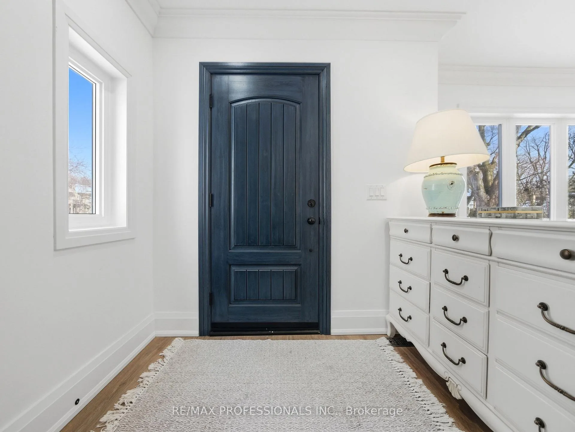 Photo 4 of 168 The Kingsway, Etobicoke, Kingsway South — HOMEH