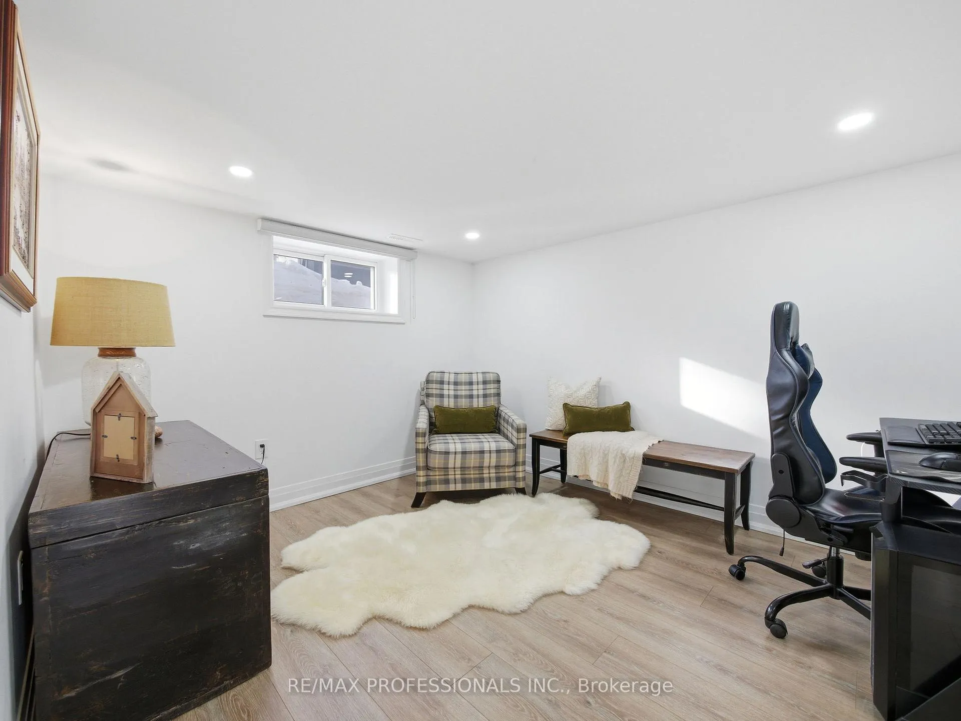 Photo 35 of 168 The Kingsway, Etobicoke, Kingsway South — HOMEH