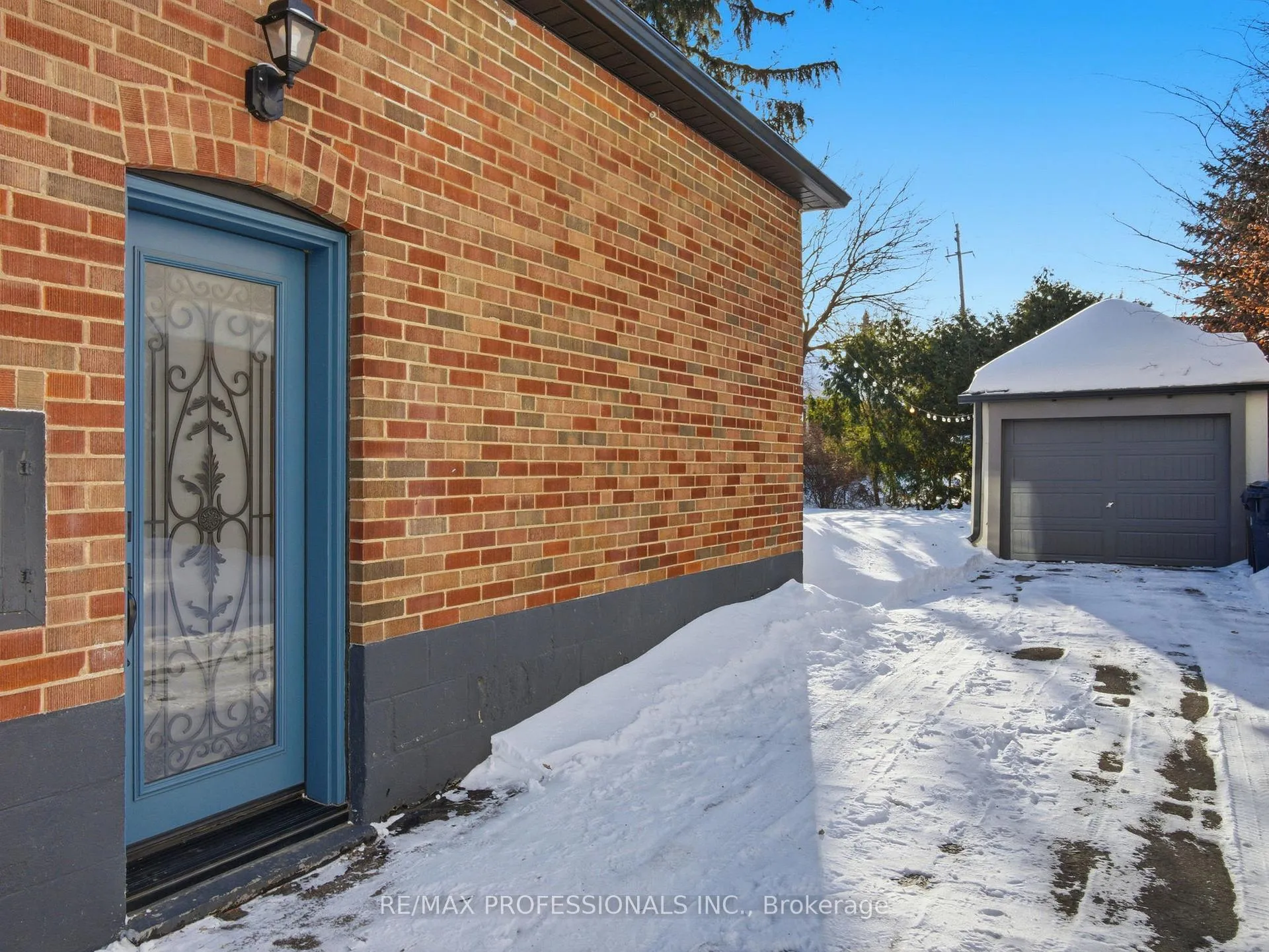 Photo 40 of 168 The Kingsway, Etobicoke, Kingsway South — HOMEH