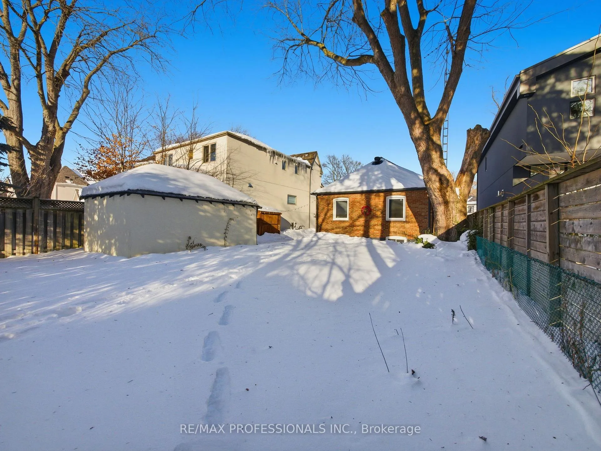 Photo 43 of 168 The Kingsway, Etobicoke, Kingsway South — HOMEH