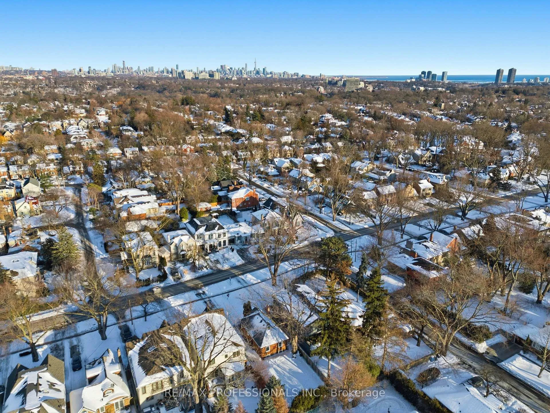 Photo 48 of 168 The Kingsway, Etobicoke, Kingsway South — HOMEH