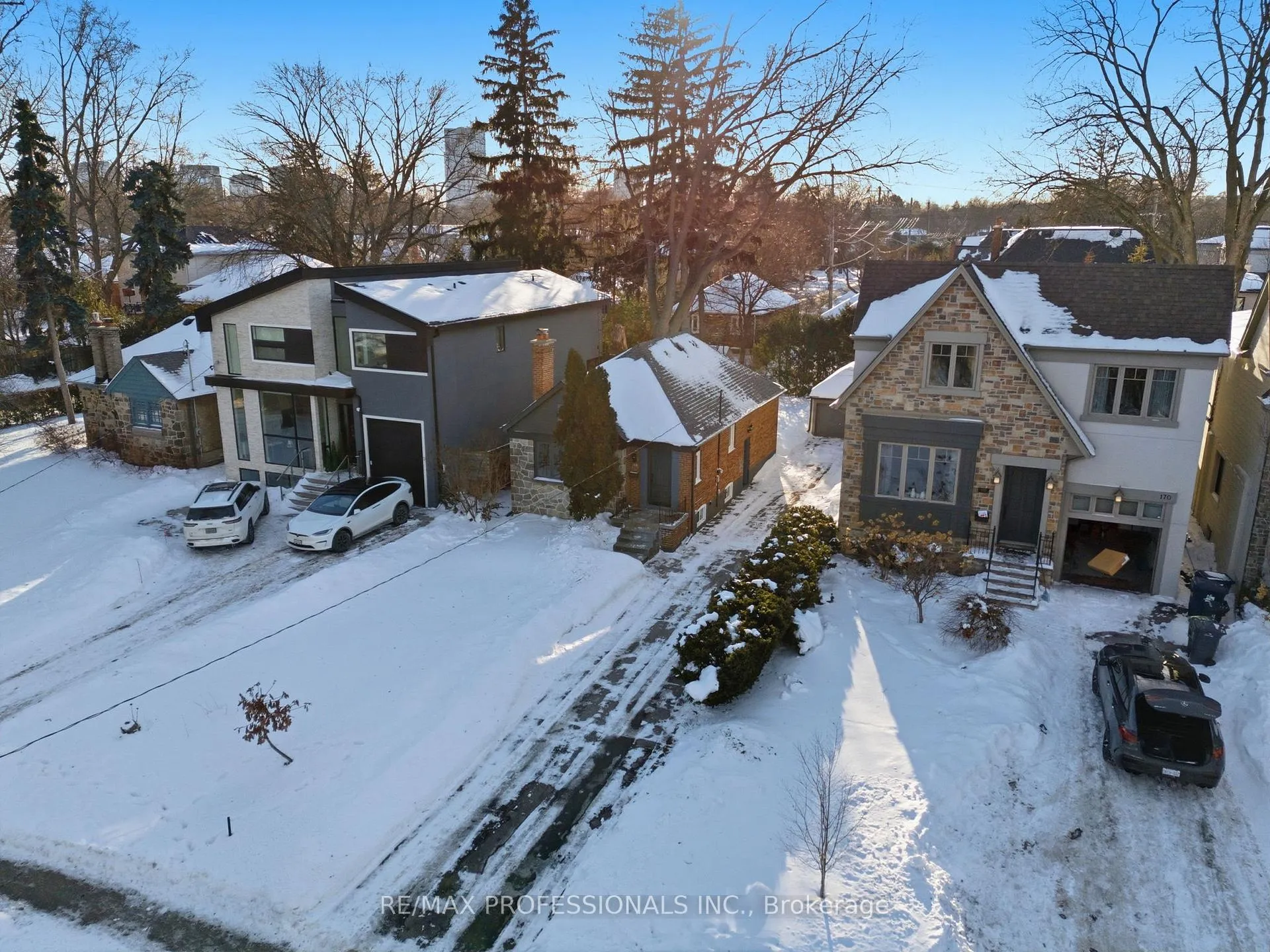 Photo 50 of 168 The Kingsway, Etobicoke, Kingsway South — HOMEH