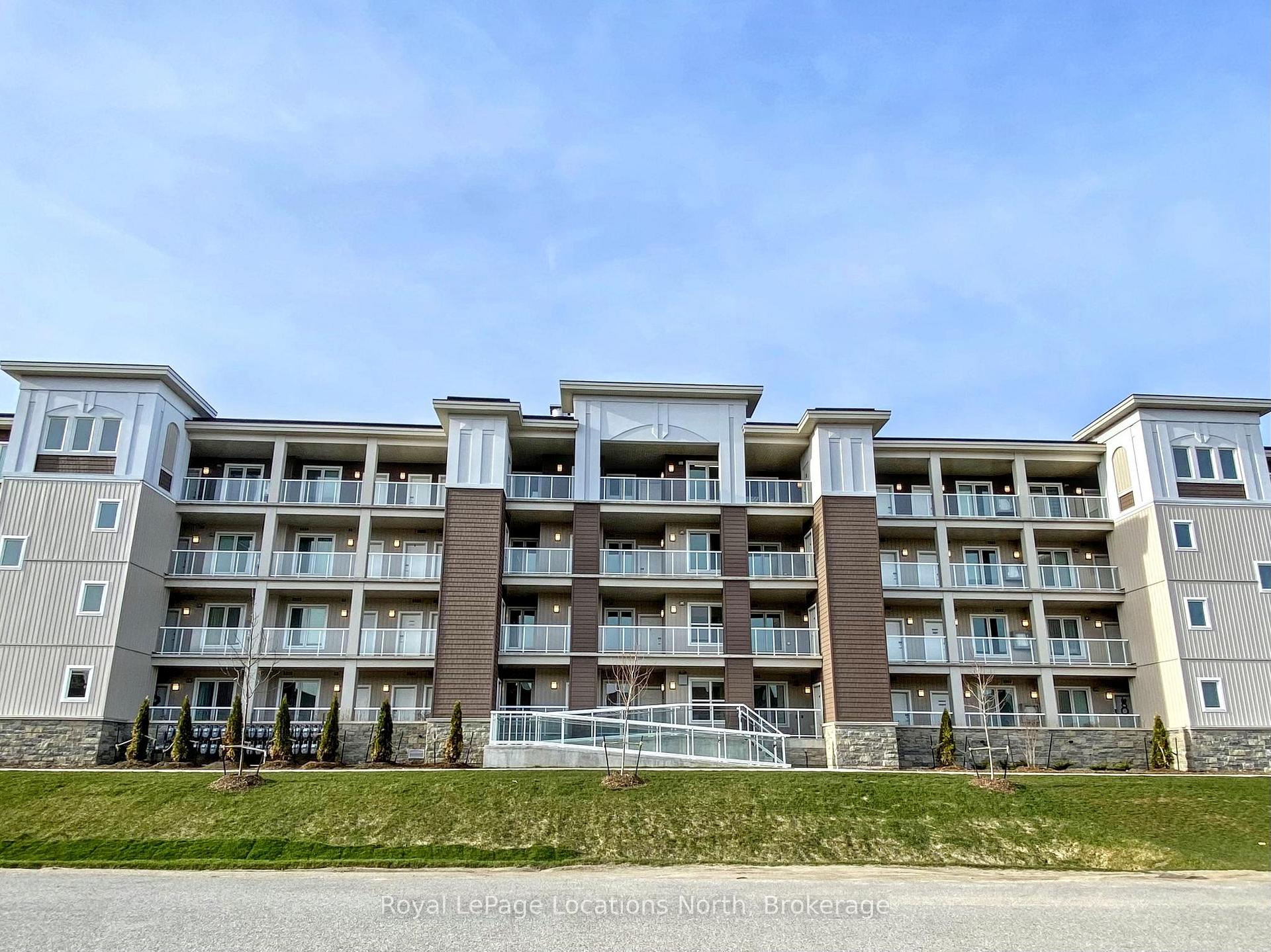 Front of Unit 114, 5 Spooner Crescent