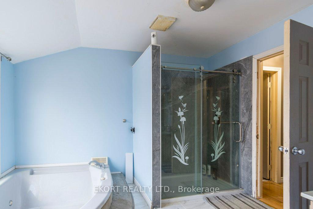 Photo 15 of 618 Ashley Street, Belleville, Thurlow Ward — HOMEH
