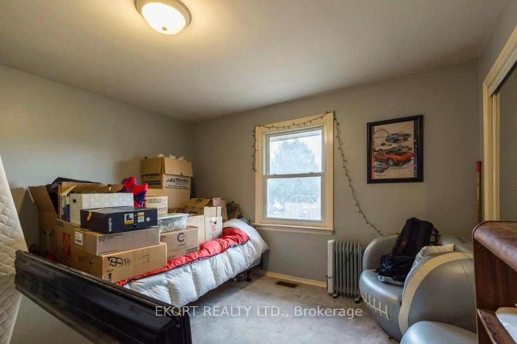 Photo 19 of 618 Ashley Street, Belleville, Thurlow Ward — HOMEH