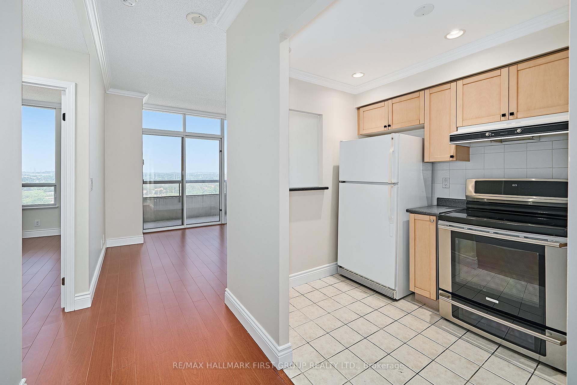 Photo 6 of Unit 1716, 1000 The Esplanade Road N, Pickering, Town Centre — HOMEH