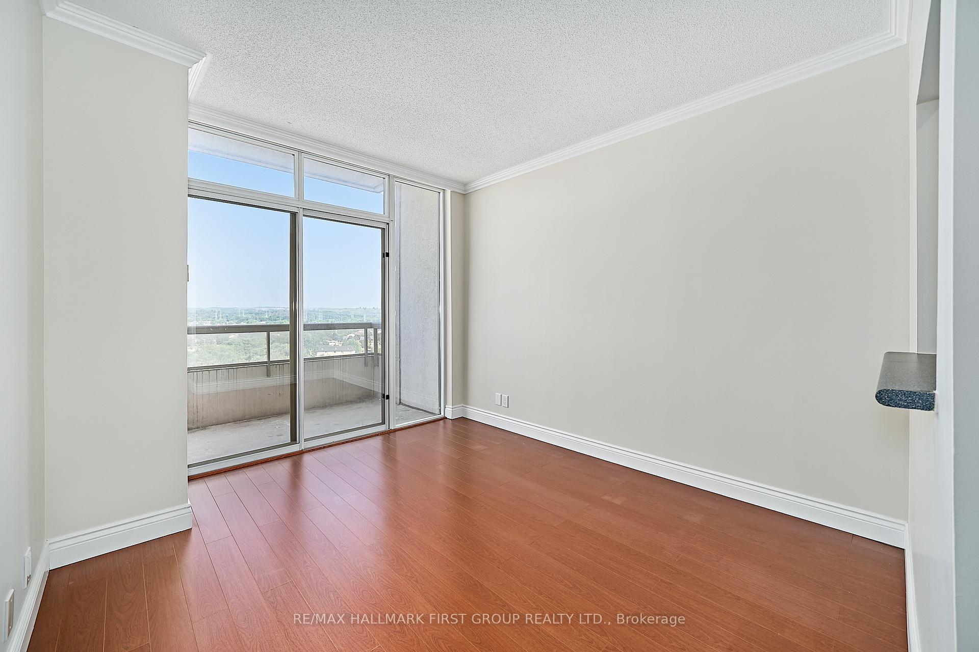 Photo 11 of Unit 1716, 1000 The Esplanade Road N, Pickering, Town Centre — HOMEH