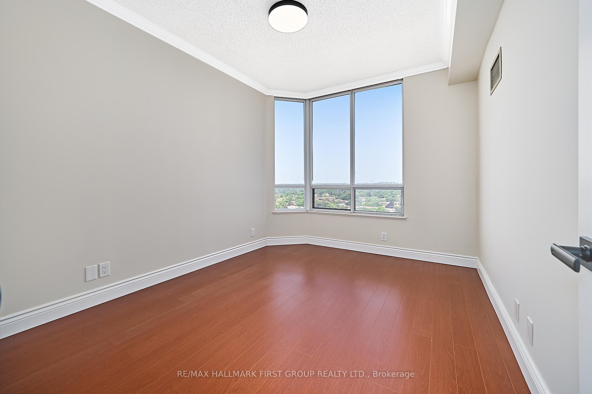 Photo 14 of Unit 1716, 1000 The Esplanade Road N, Pickering, Town Centre — HOMEH