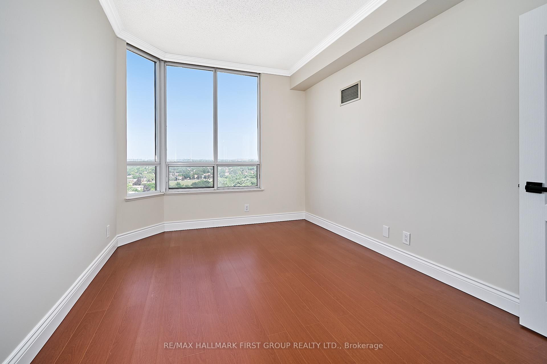 Photo 15 of Unit 1716, 1000 The Esplanade Road N, Pickering, Town Centre — HOMEH