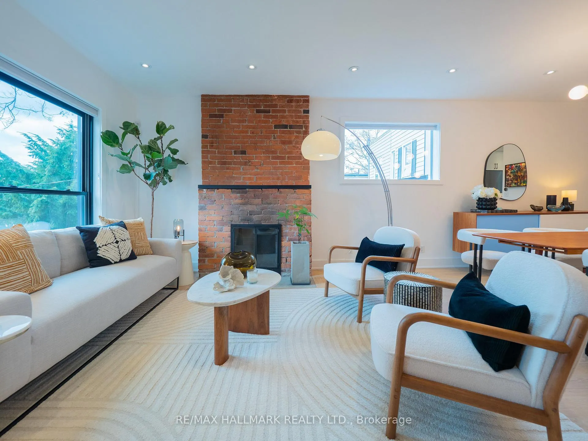Photo 3 of 192 Withrow Avenue, Toronto, North Riverdale — HOMEH