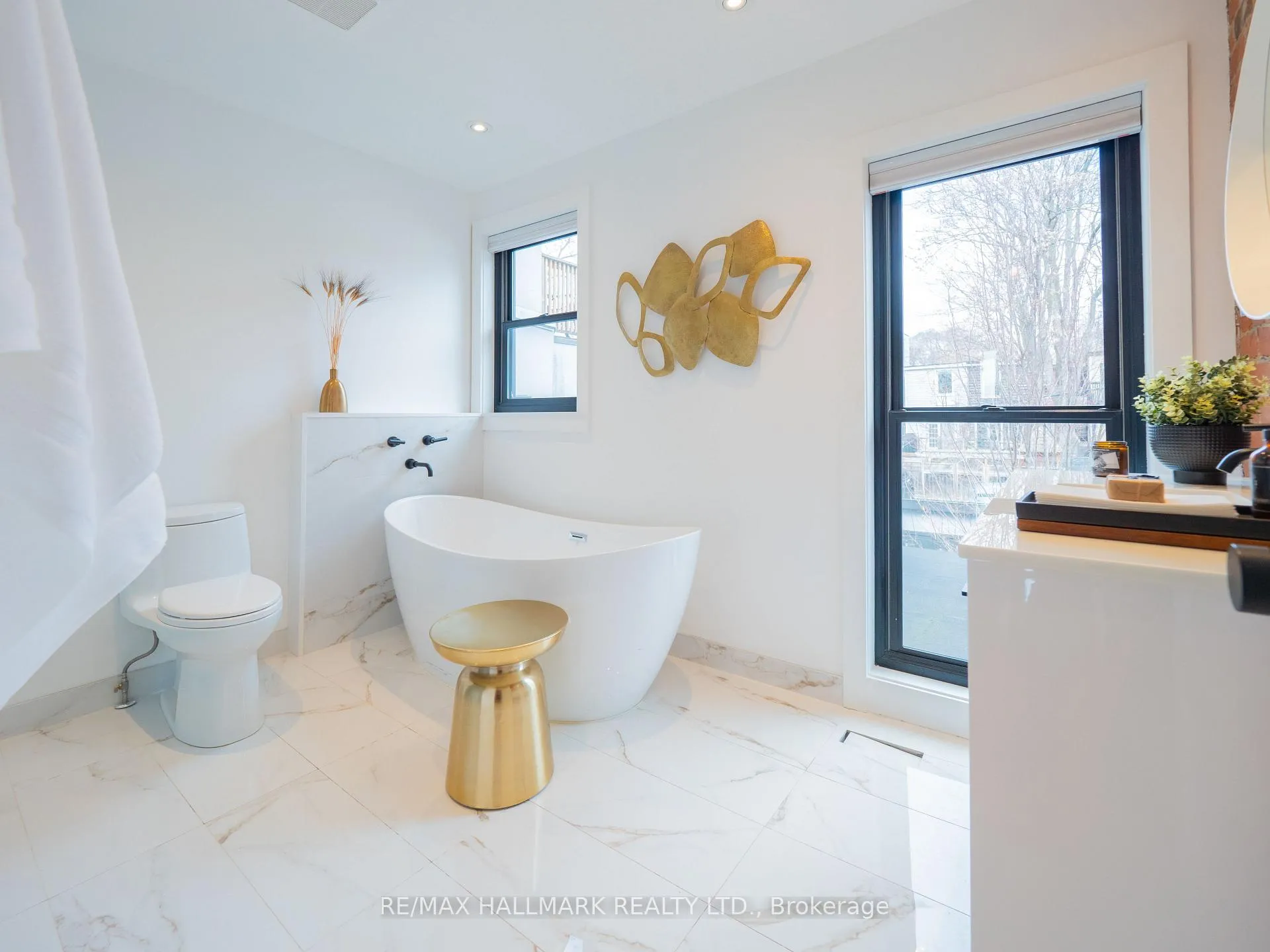 Photo 28 of 192 Withrow Avenue, Toronto, North Riverdale — HOMEH