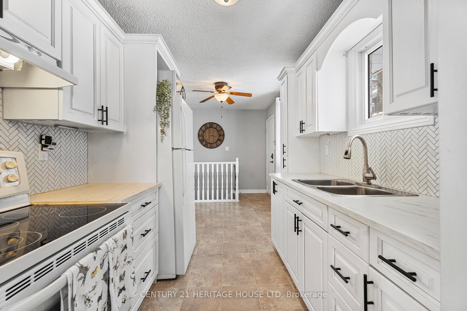 Photo 6 of 29 Amelia Street, Brant, Paris — HOMEH