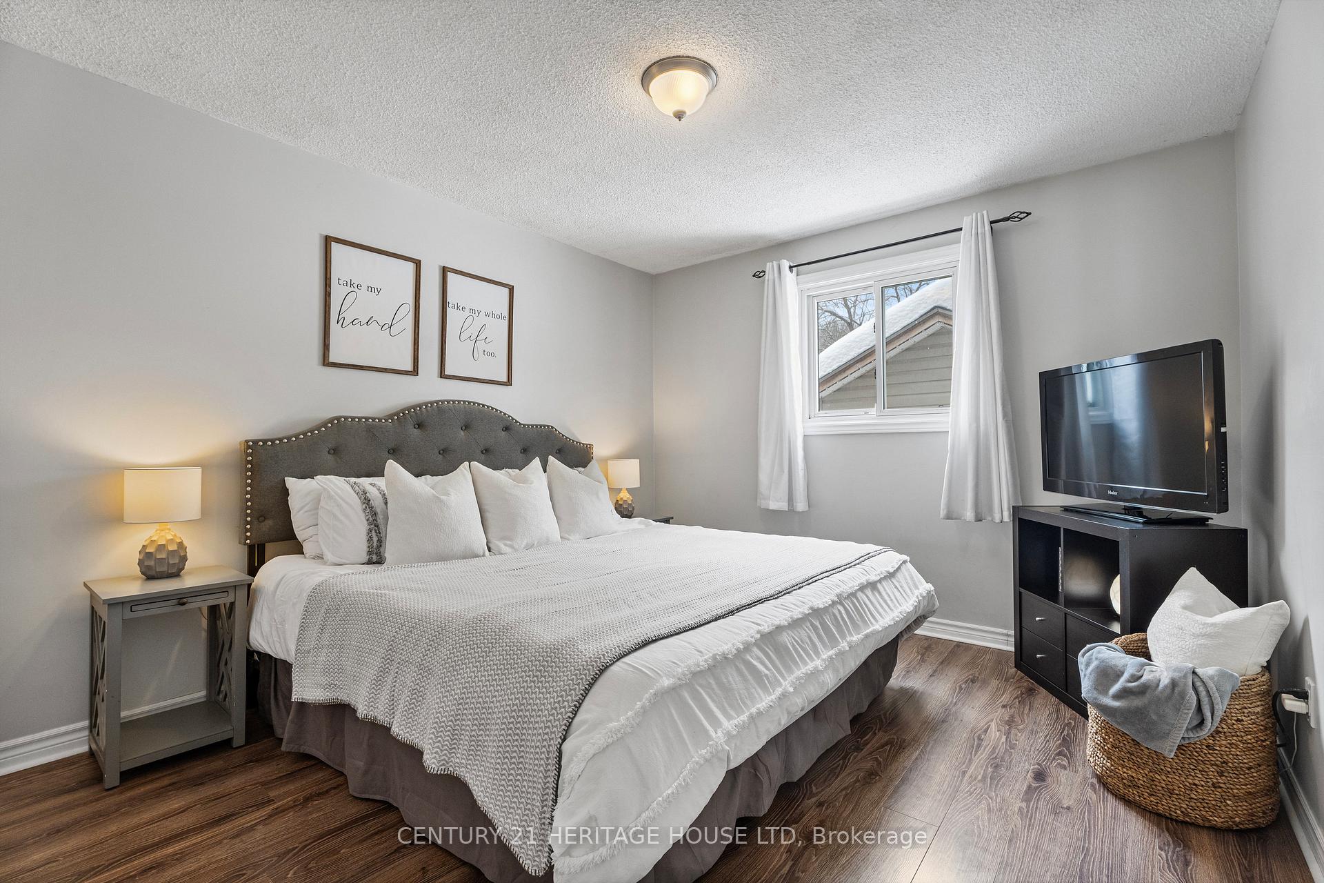 Photo 16 of 29 Amelia Street, Brant, Paris — HOMEH