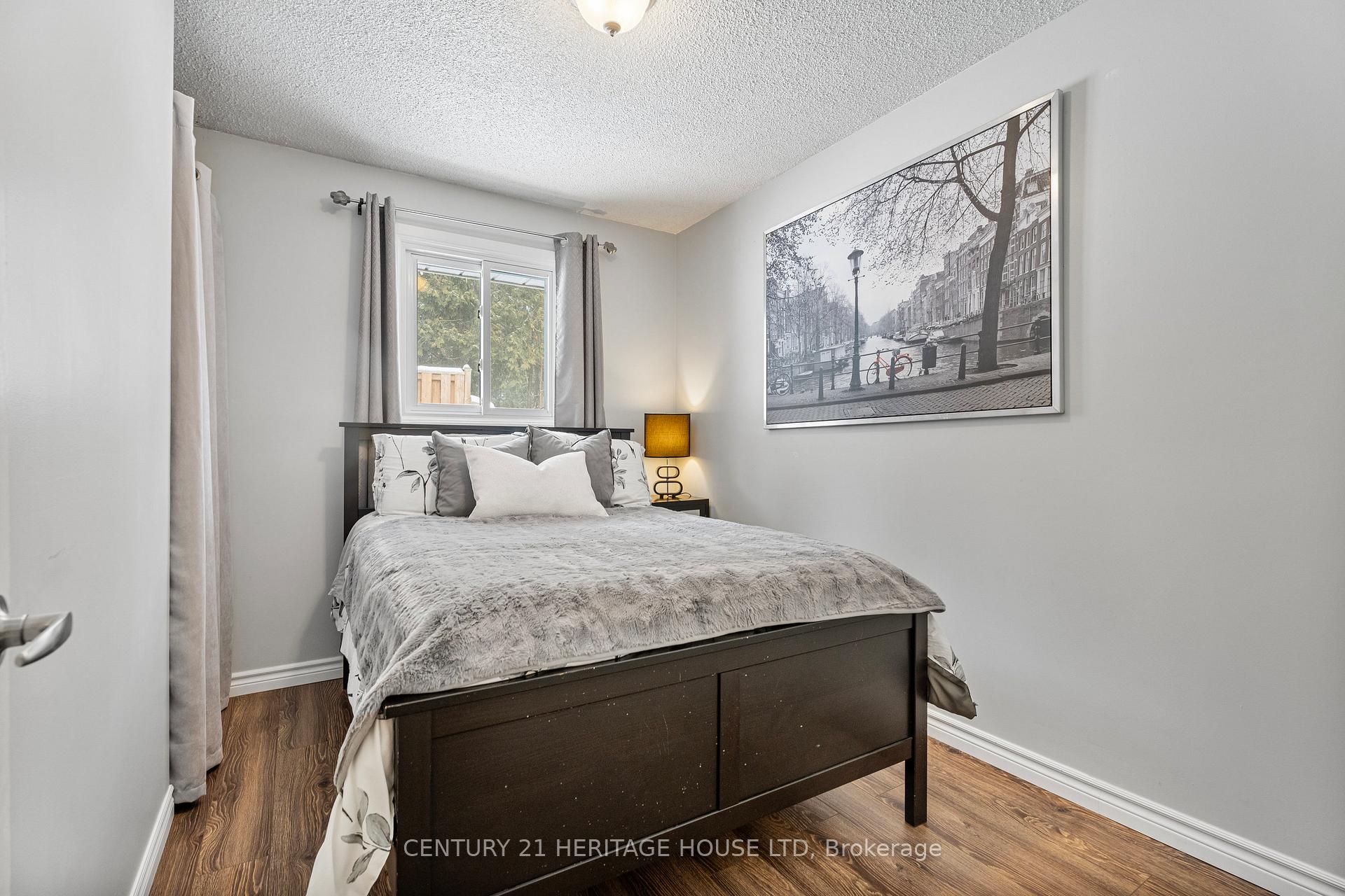 Photo 15 of 29 Amelia Street, Brant, Paris — HOMEH