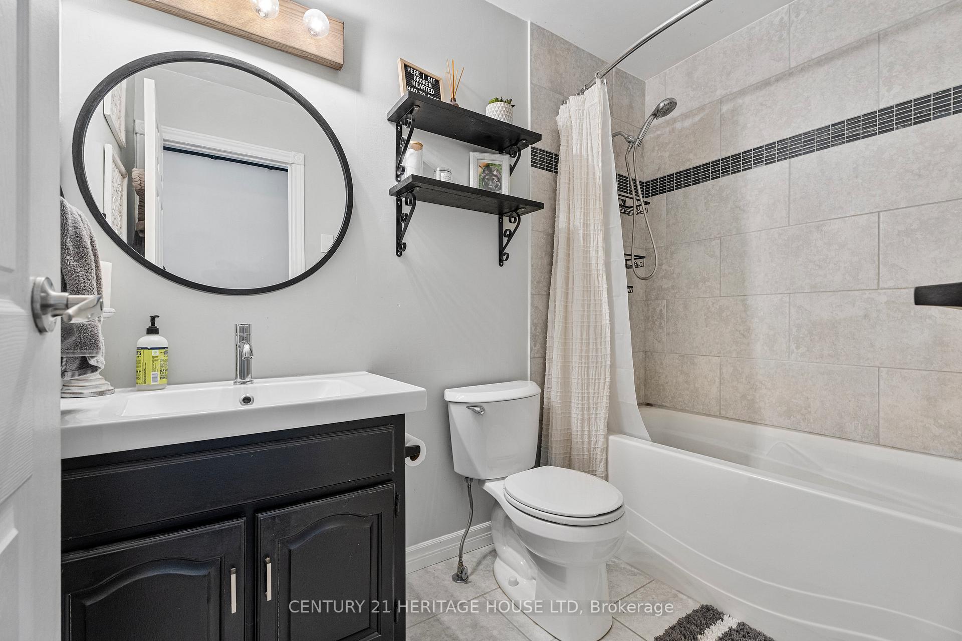 Photo 18 of 29 Amelia Street, Brant, Paris — HOMEH