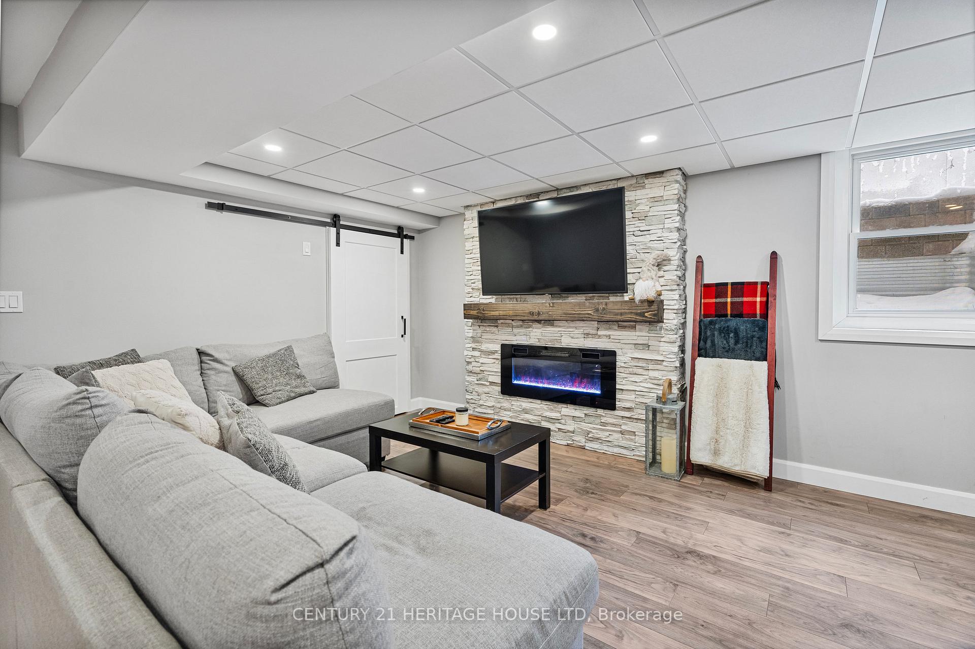 Photo 22 of 29 Amelia Street, Brant, Paris — HOMEH