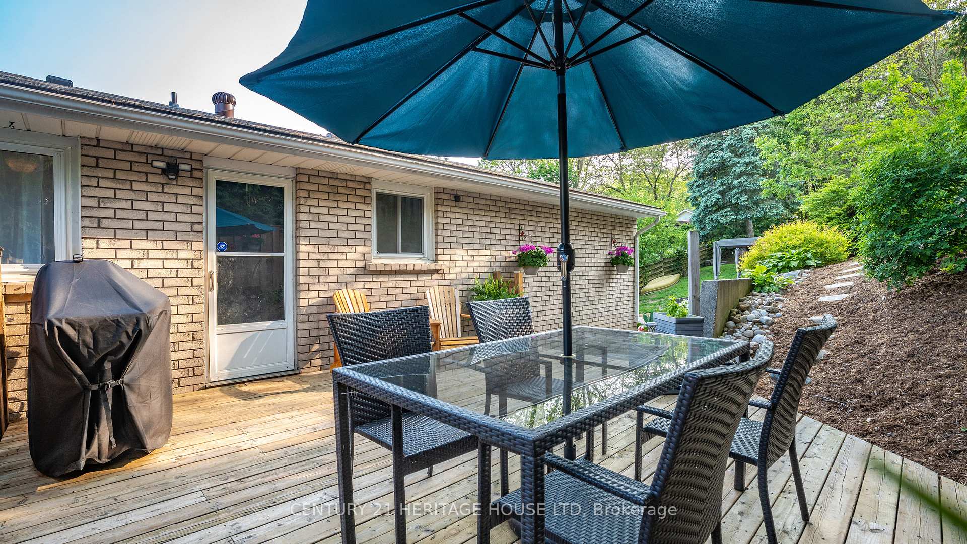 Photo 32 of 29 Amelia Street, Brant, Paris — HOMEH