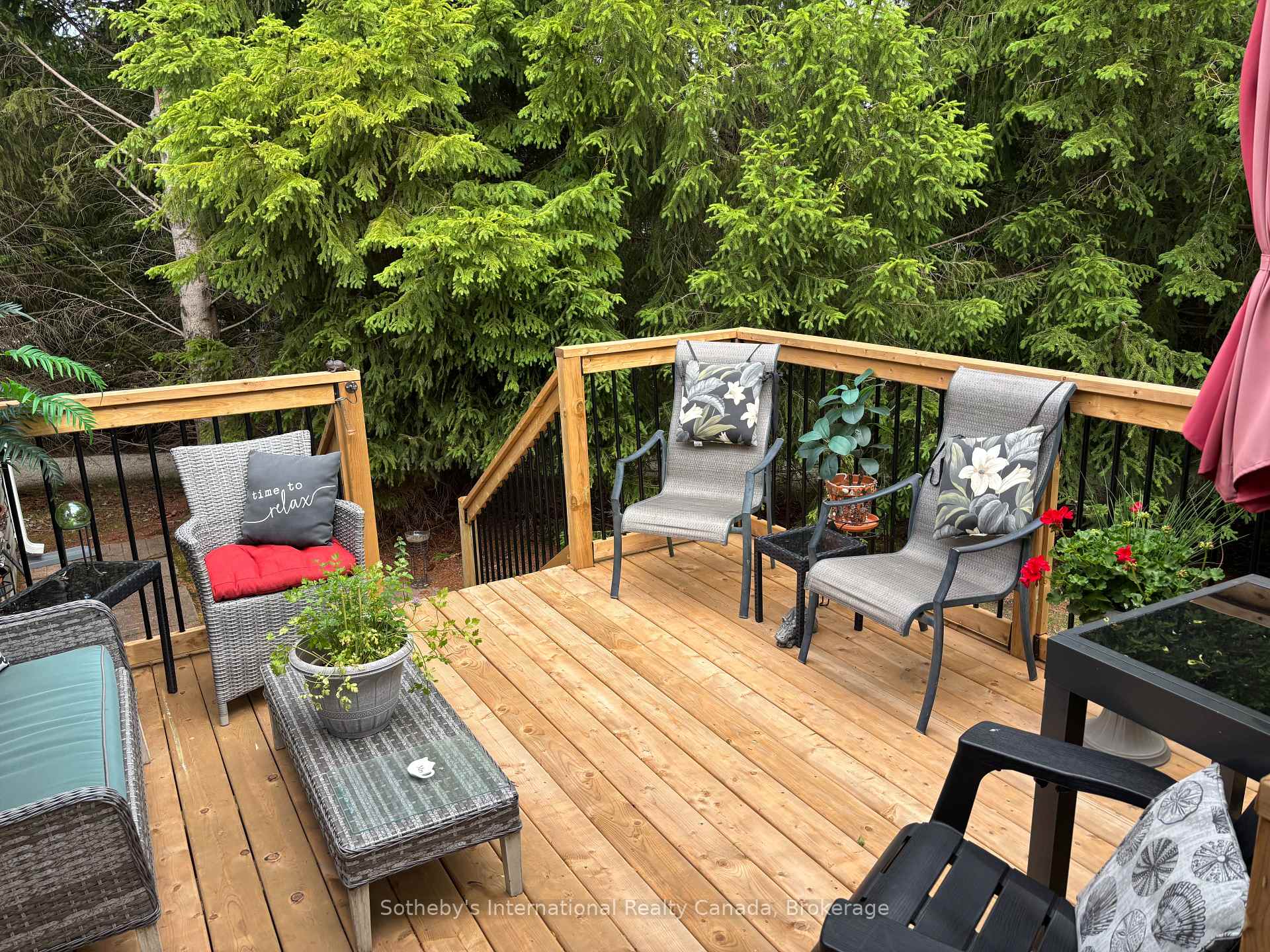Photo 1 of 43 Green Briar Drive, Collingwood — HOMEH
