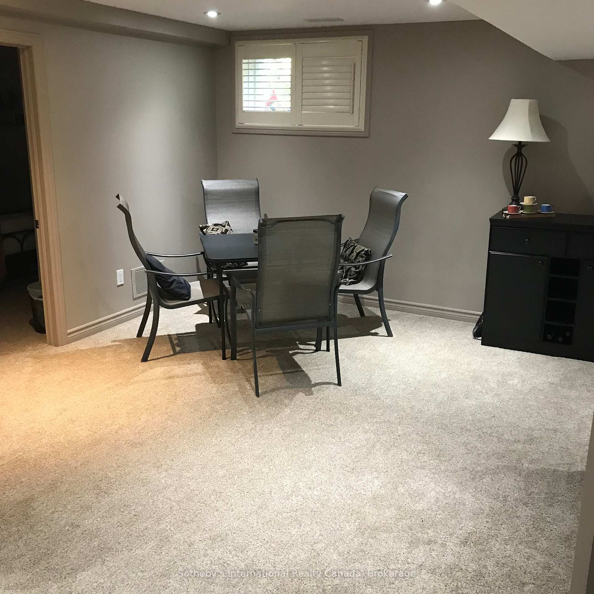 Photo 17 of 43 Green Briar Drive, Collingwood — HOMEH