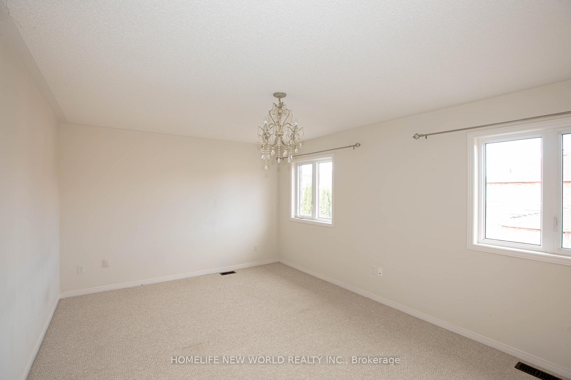 Photo 10 of 232 River Ridge Boulevard, Aurora, Bayview Northeast — HOMEH