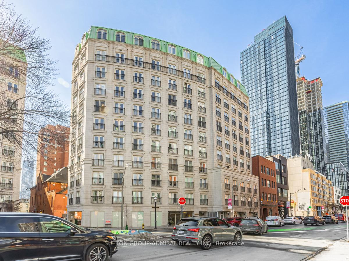 Front of Unit 601, 115 Richmond Street E