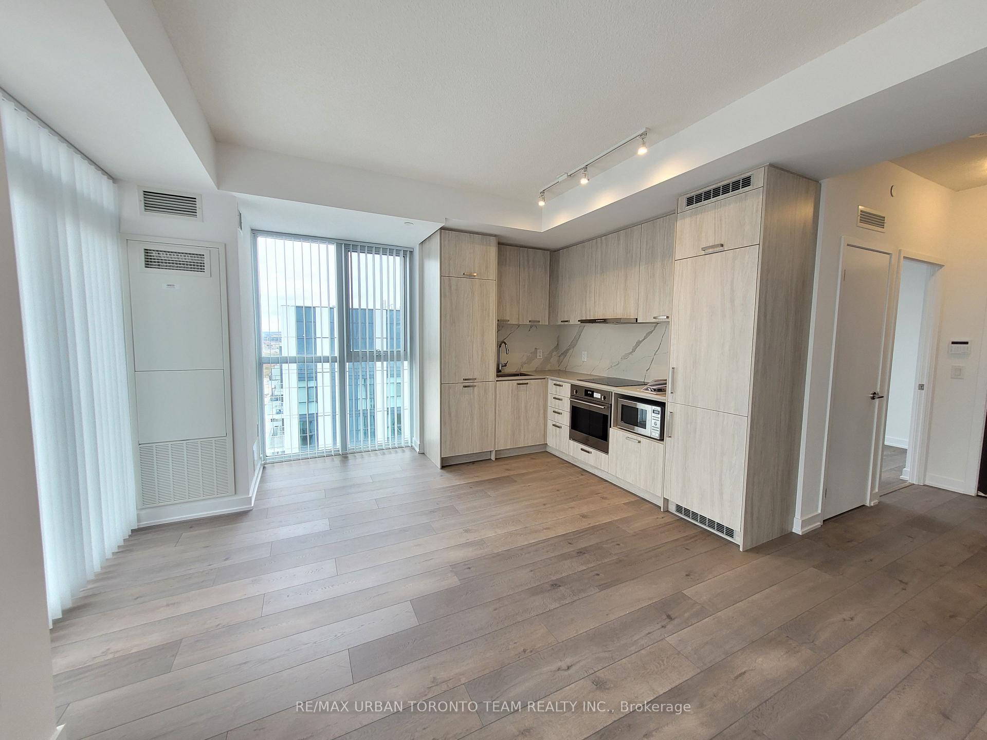 Photo 3 of Unit 2002, 38 Honeycrisp Crescent, Vaughan, Vaughan Corporate Centre — HOMEH