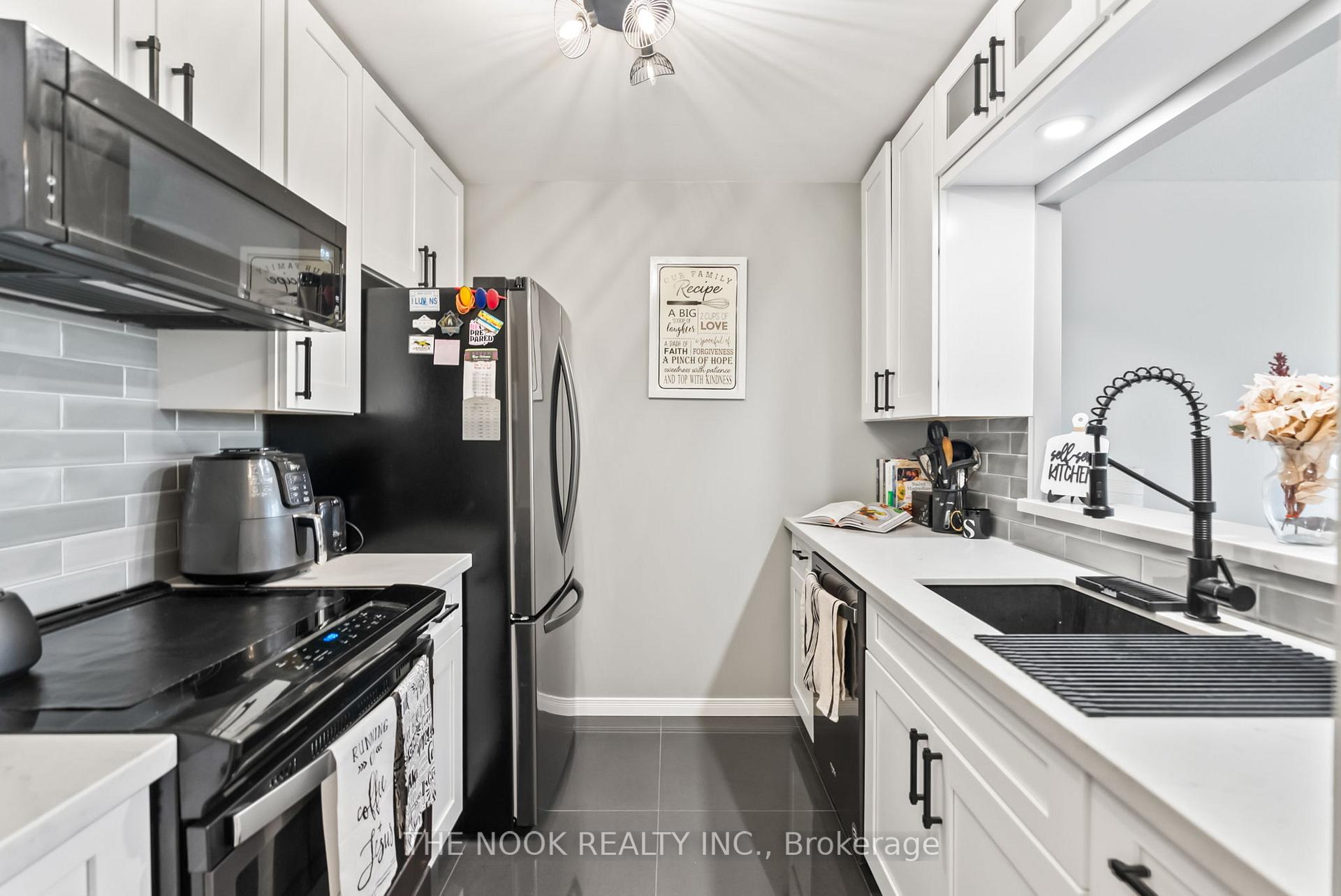 Photo 8 of Unit 403, 1200 The Esplanade N, Pickering, Town Centre — HOMEH
