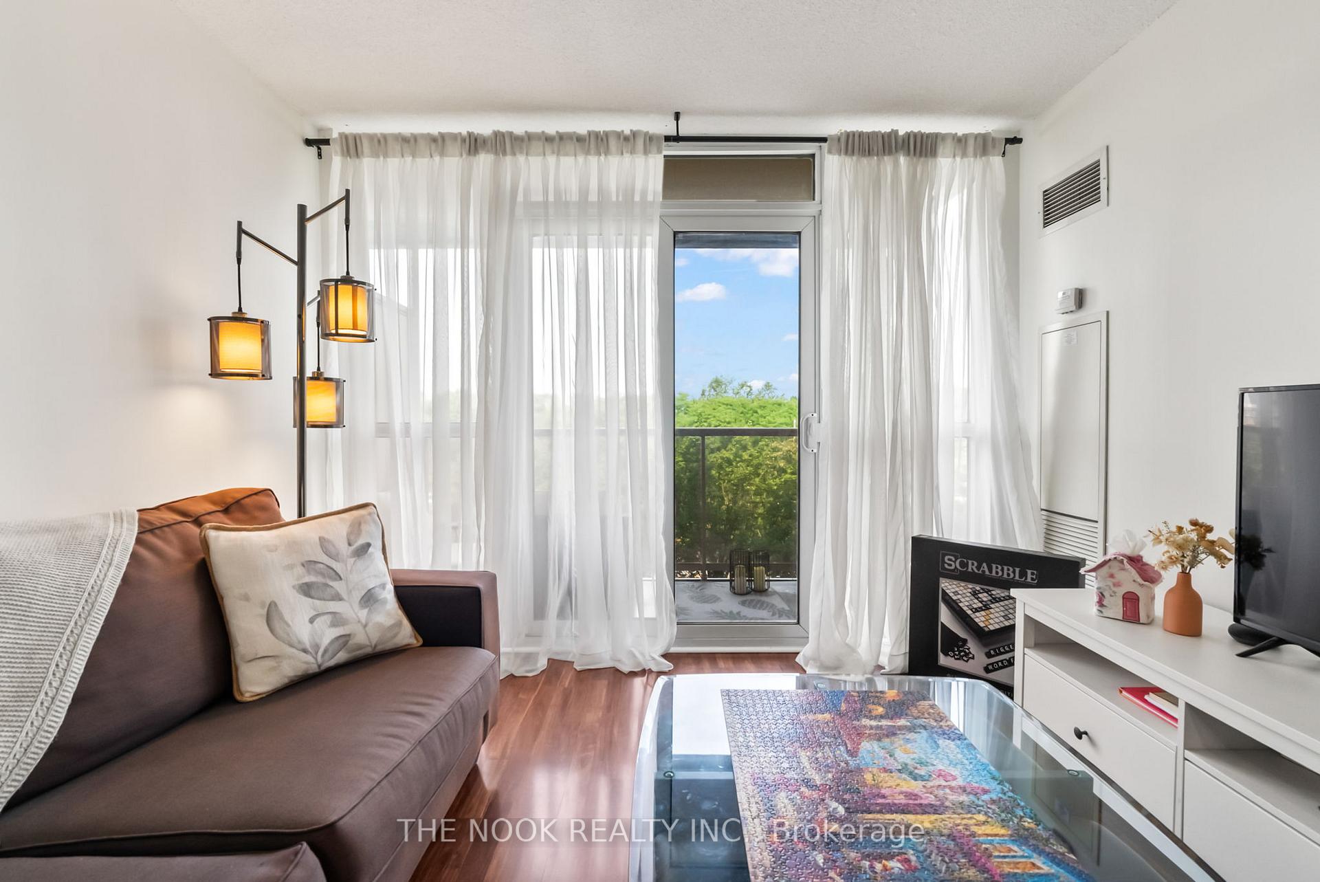 Photo 13 of Unit 403, 1200 The Esplanade N, Pickering, Town Centre — HOMEH