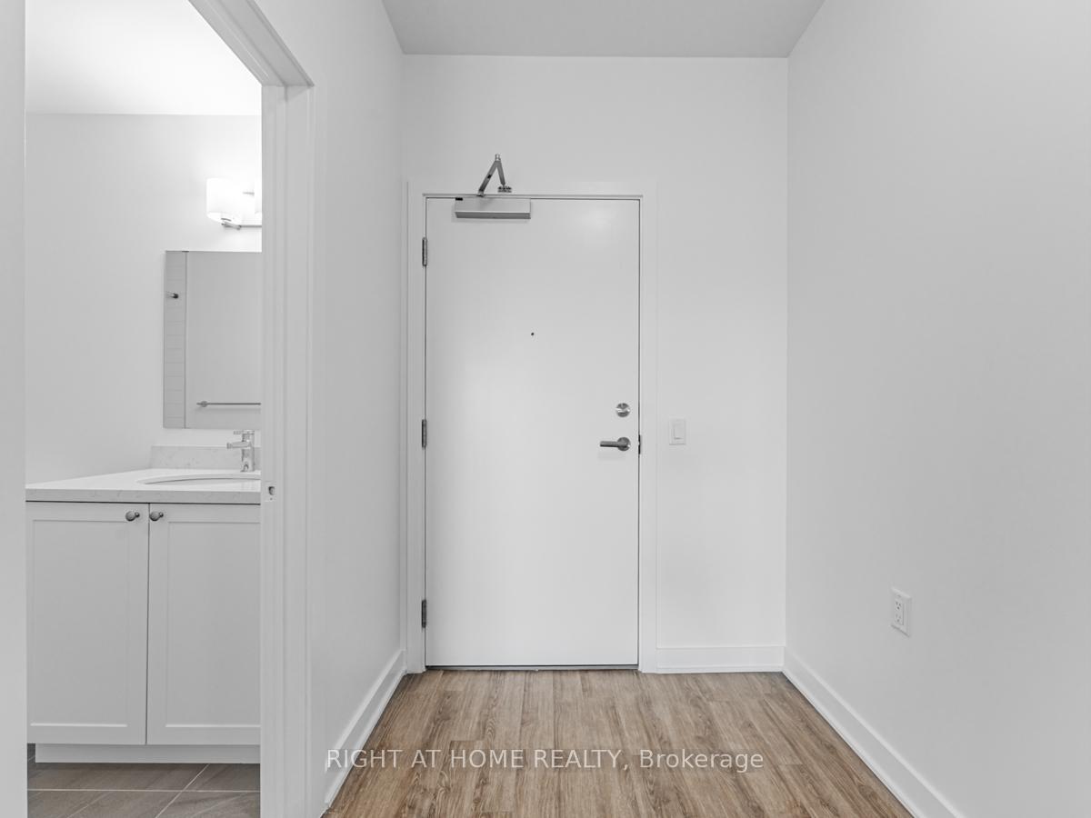 Photo 4 of Unit 505, 55 Clarington Boulevard, Clarington, Bowmanville — HOMEH