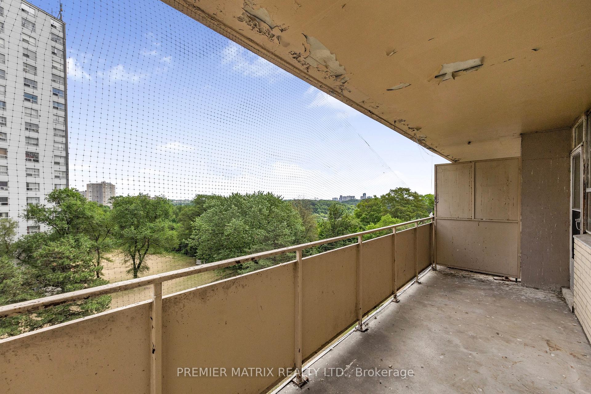Photo 1 of Unit 718, 65 Thorncliffe Park Drive, Toronto, Thorncliffe Park — HOMEH