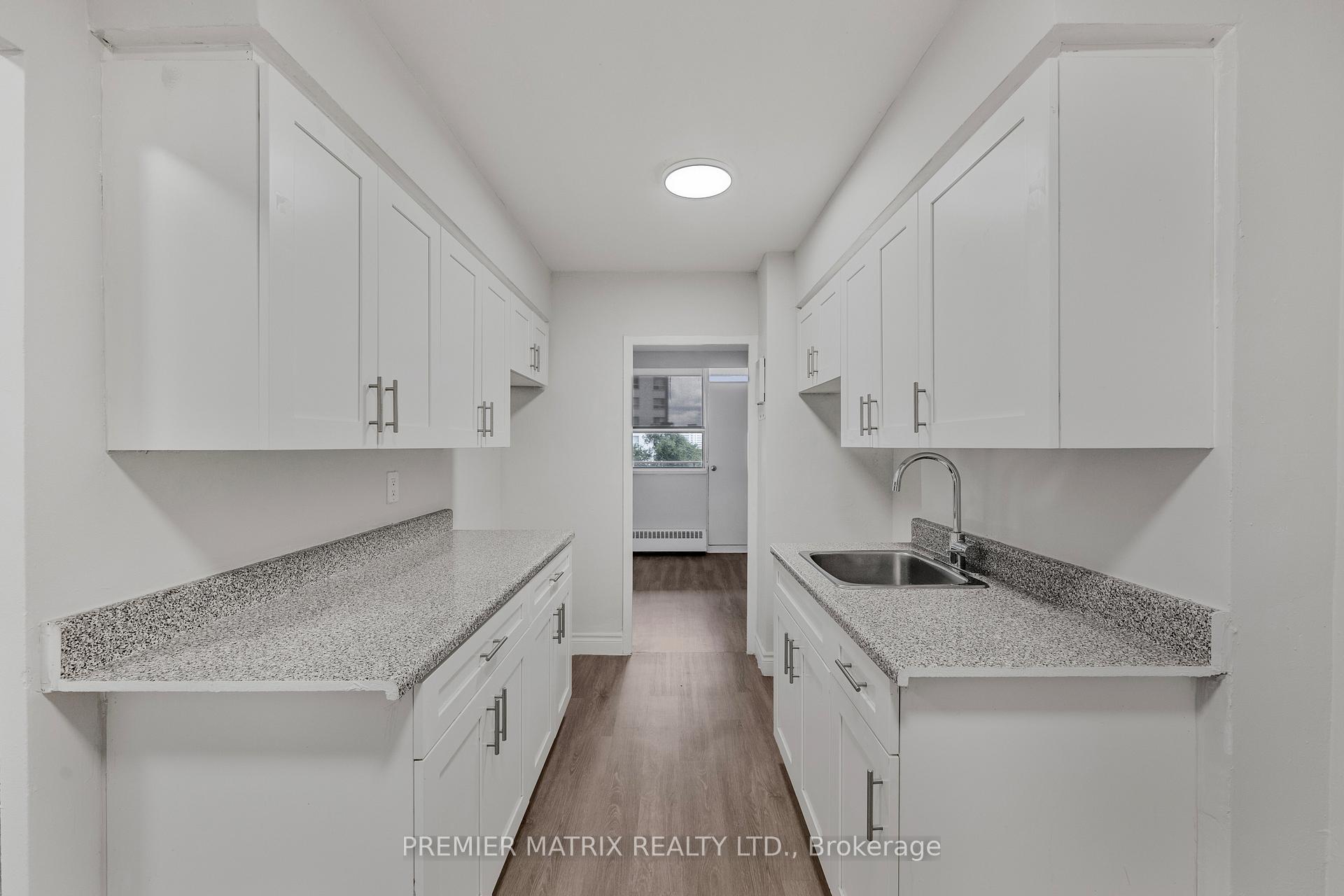 Photo 10 of Unit 718, 65 Thorncliffe Park Drive, Toronto, Thorncliffe Park — HOMEH