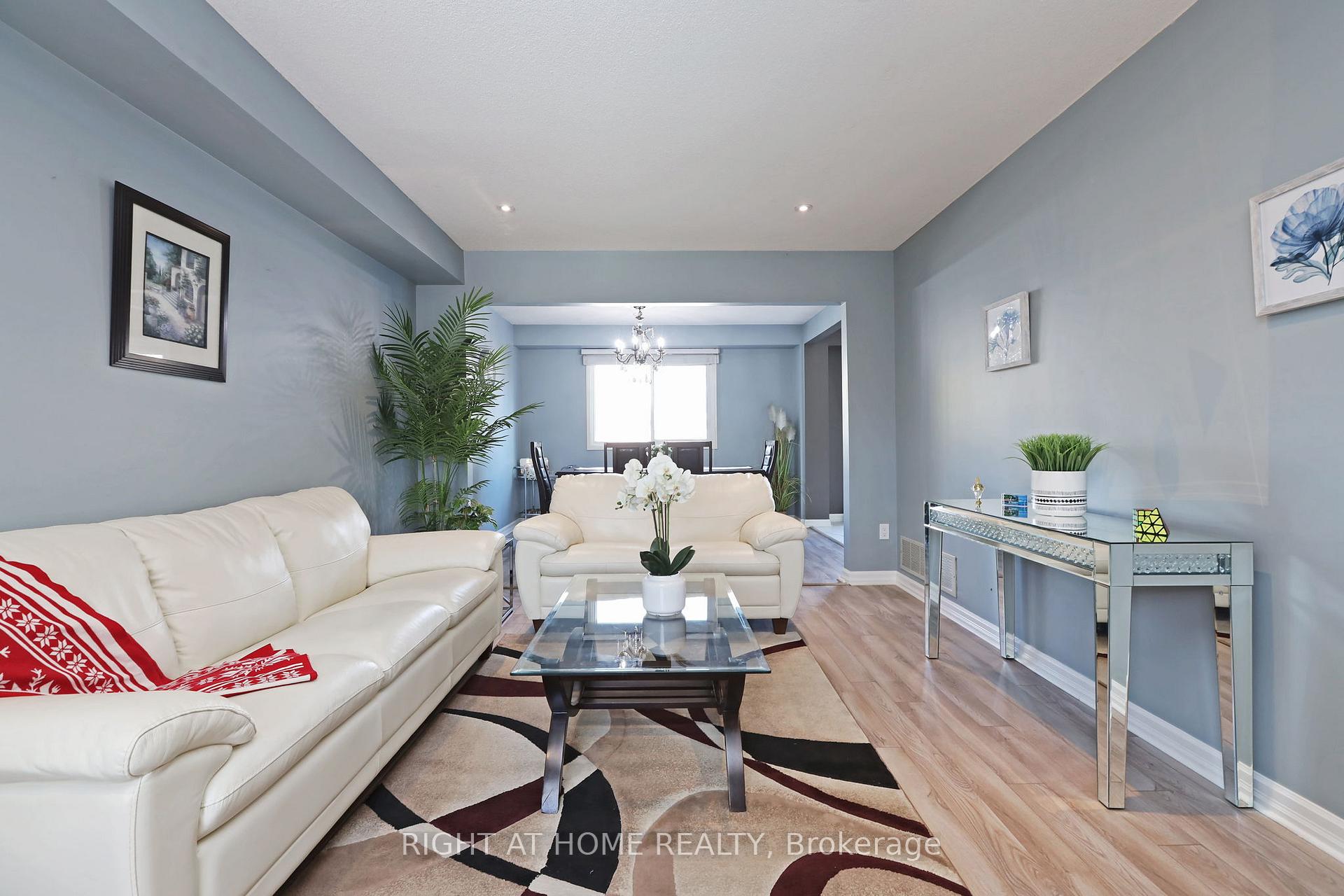 Photo 6 of 32 Chapman Drive, Ajax, Central — HOMEH