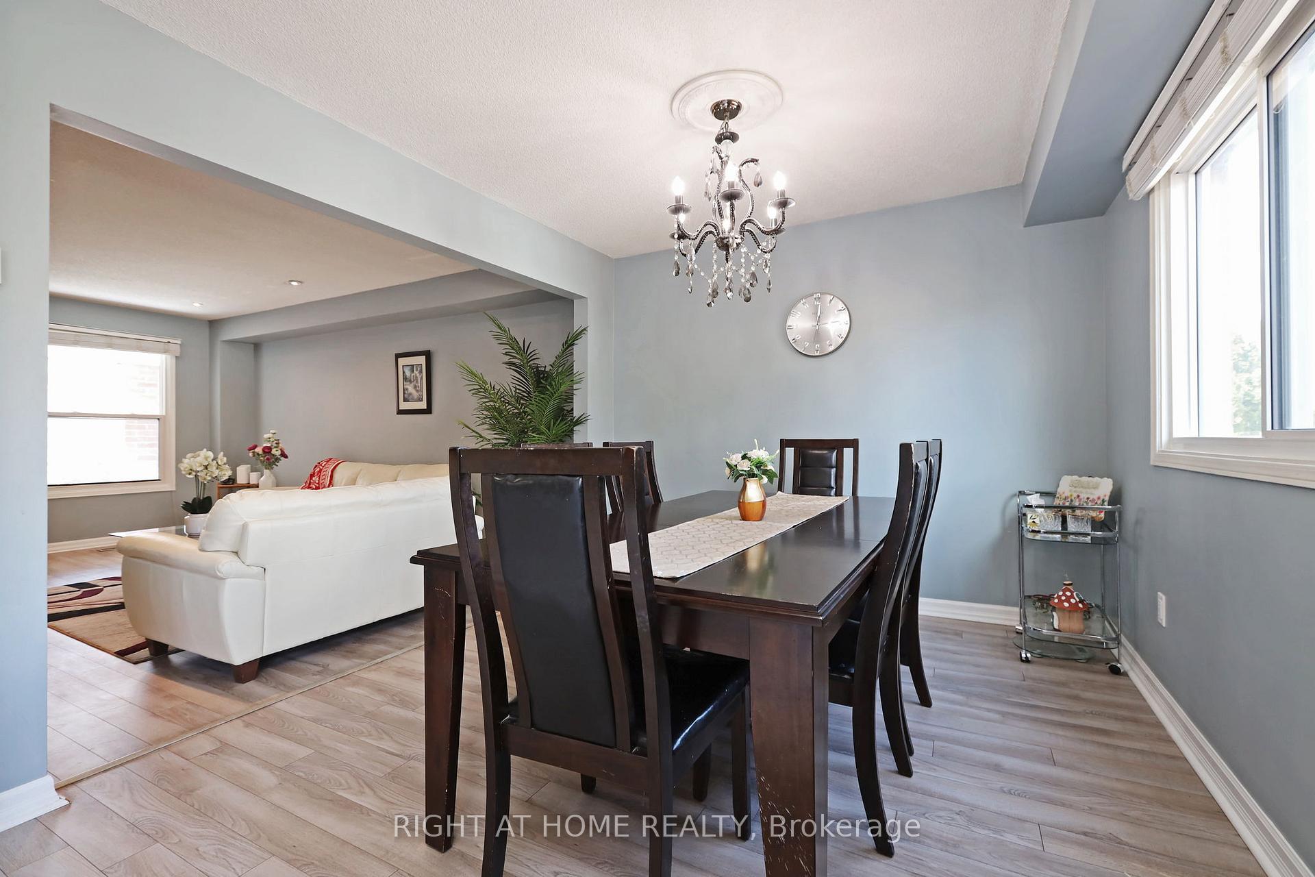 Photo 9 of 32 Chapman Drive, Ajax, Central — HOMEH