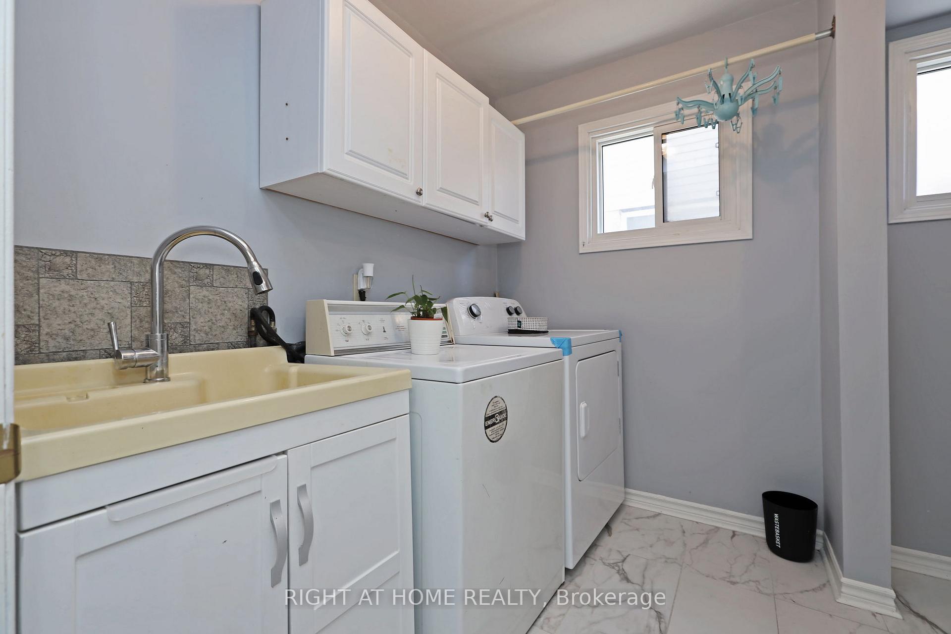 Photo 15 of 32 Chapman Drive, Ajax, Central — HOMEH