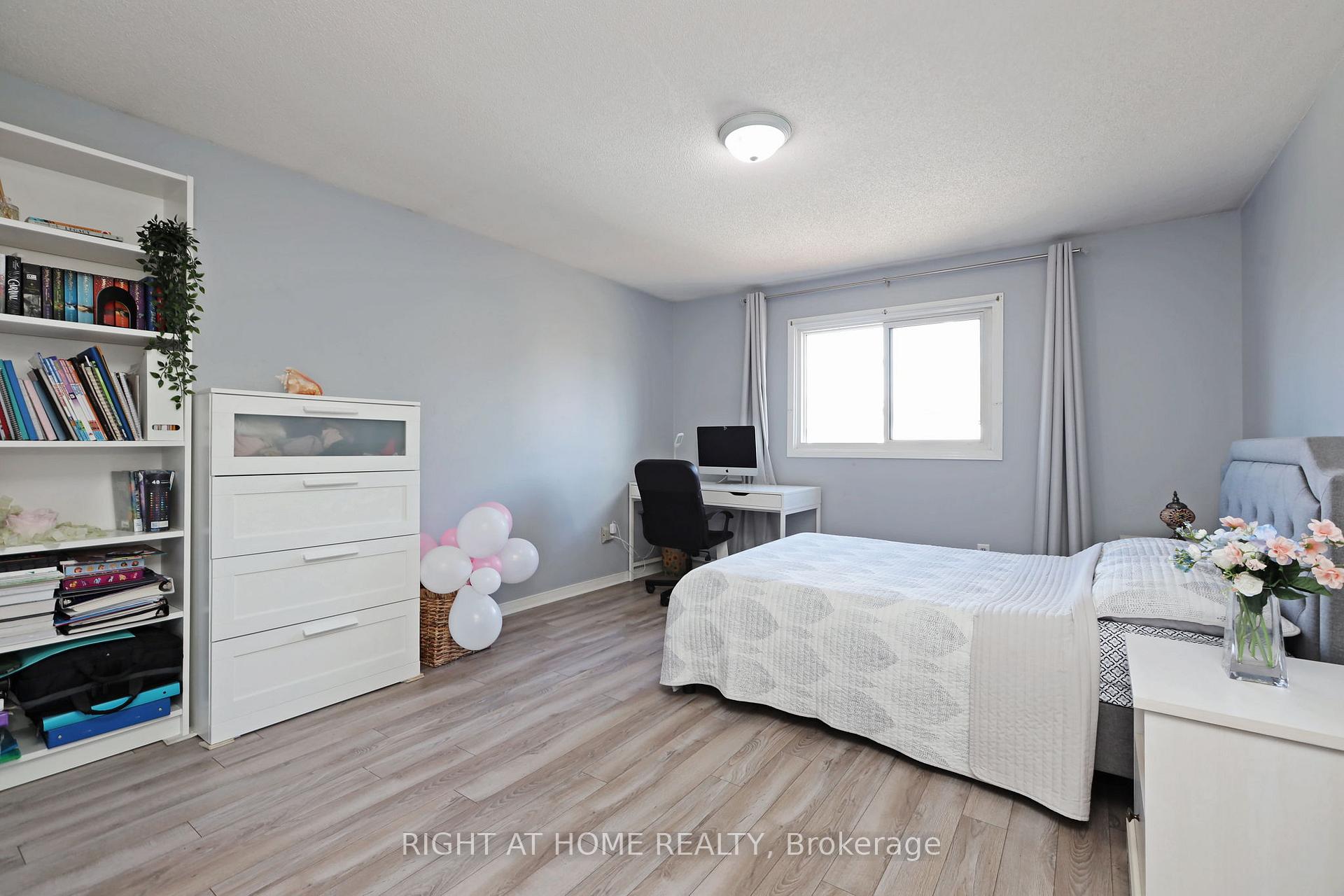 Photo 20 of 32 Chapman Drive, Ajax, Central — HOMEH