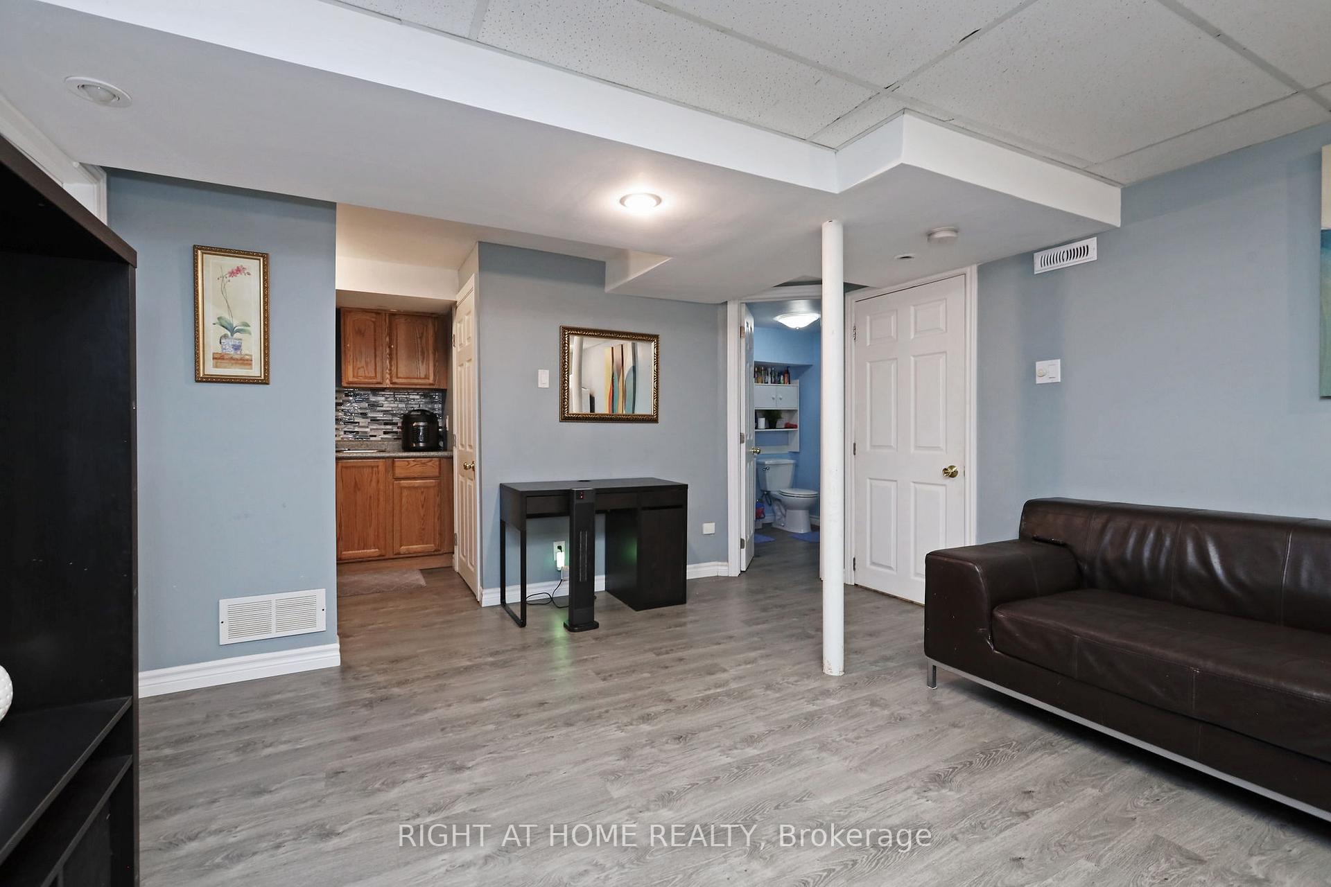 Photo 30 of 32 Chapman Drive, Ajax, Central — HOMEH