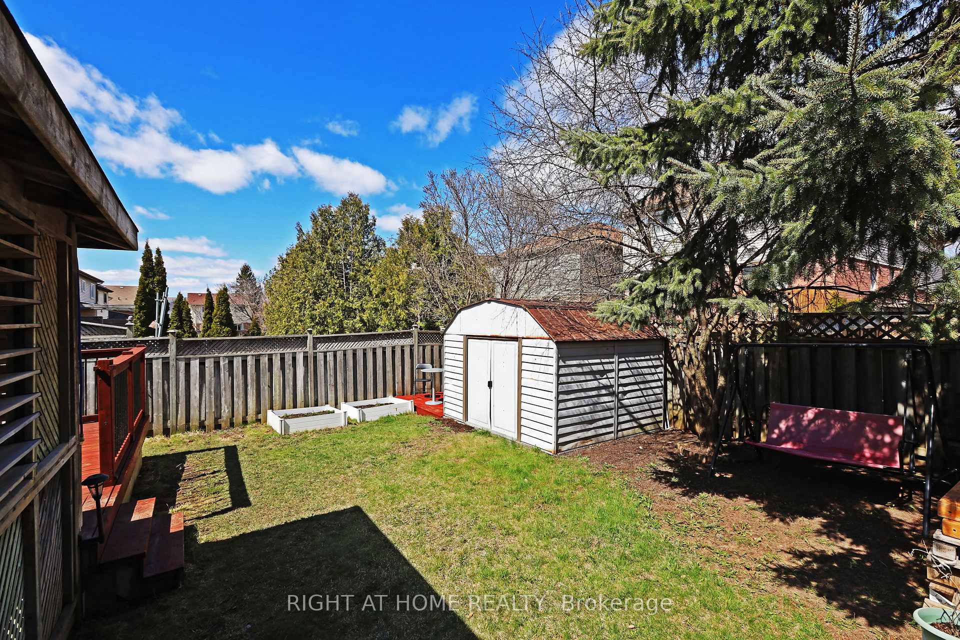 Photo 38 of 32 Chapman Drive, Ajax, Central — HOMEH