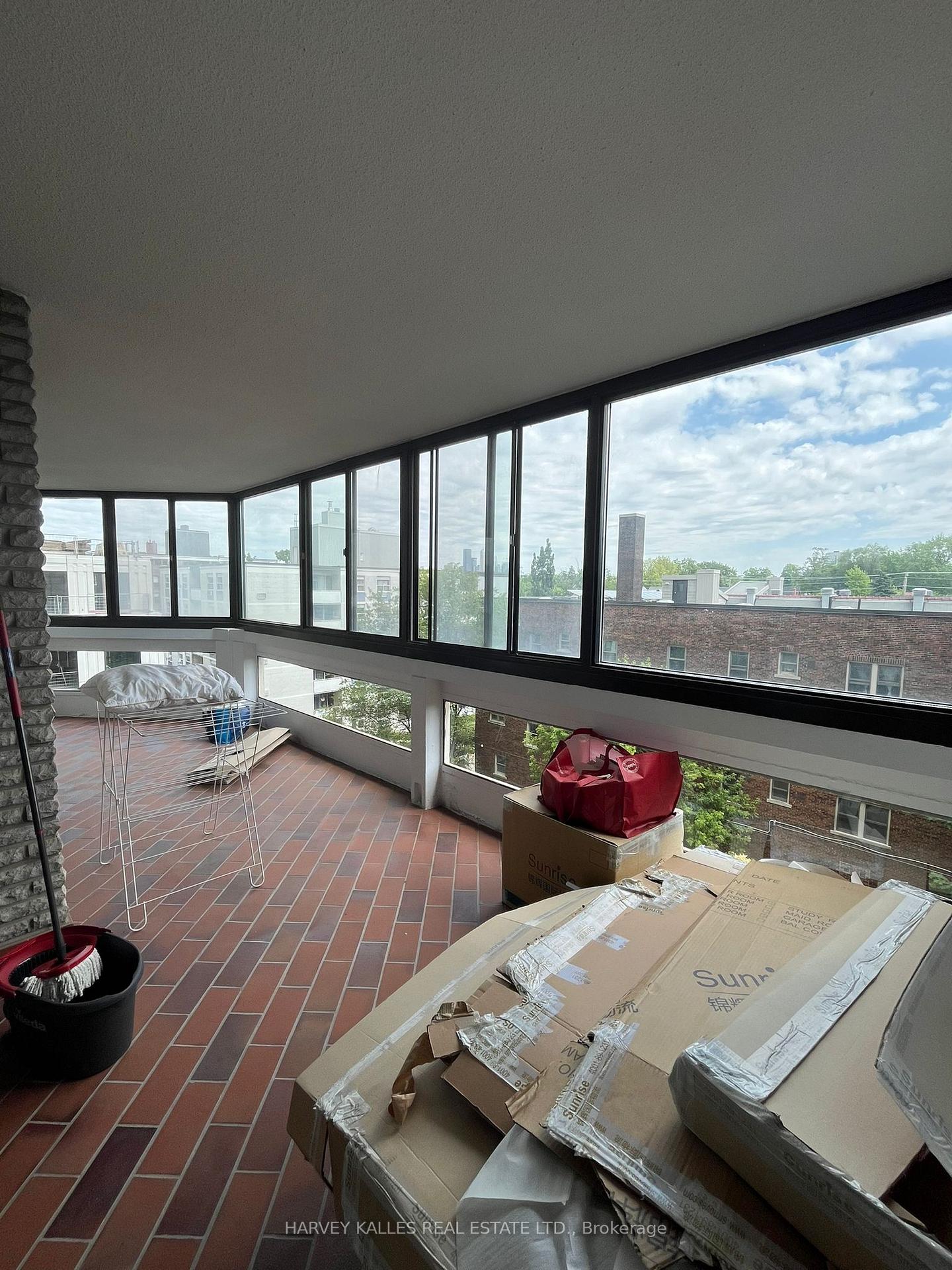Photo 33 of Unit 403, 240 Heath Street W, Toronto, Forest Hill South — HOMEH