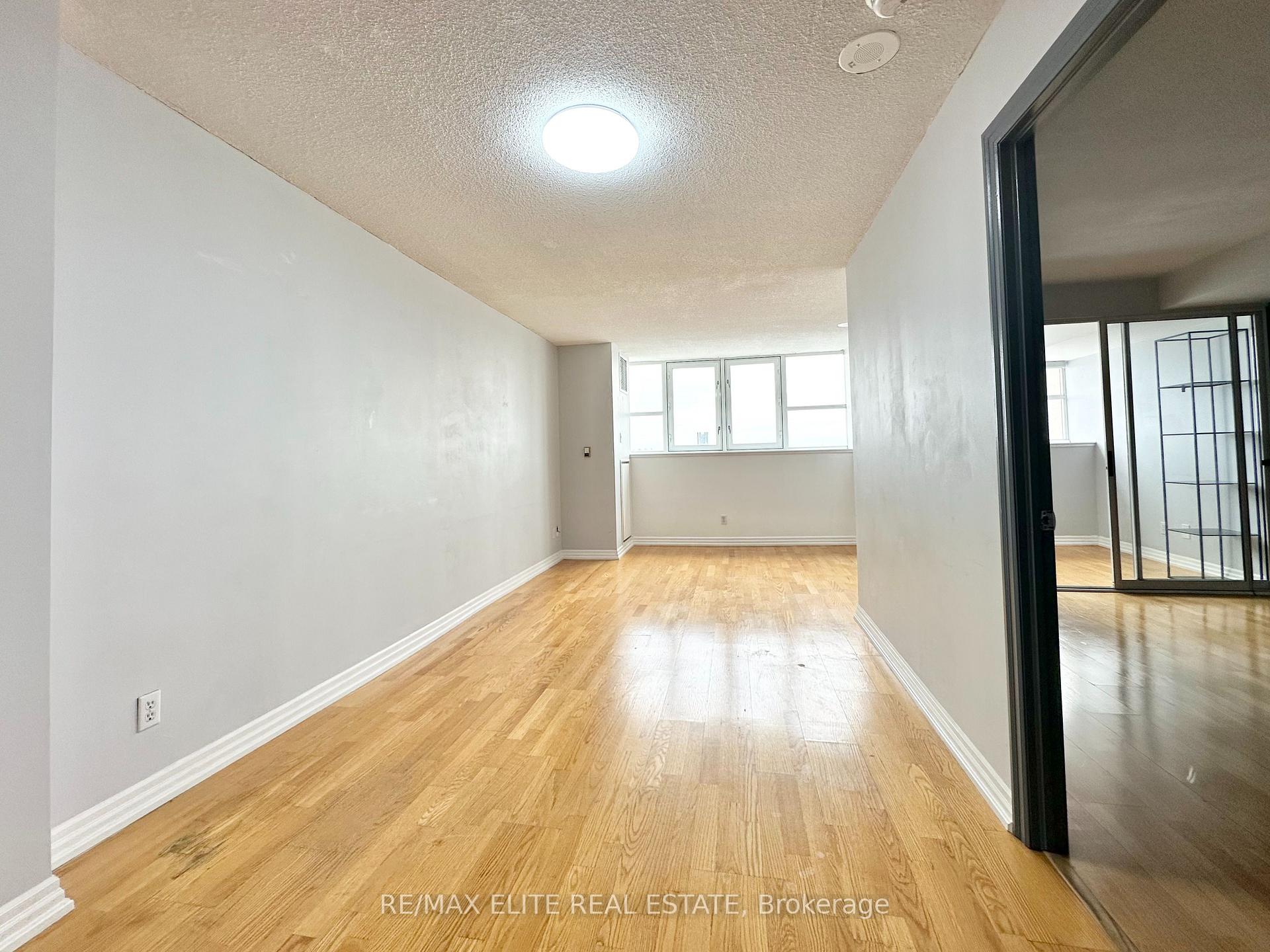 Photo 5 of Unit UPH107, 797 Don Mills Road, Toronto, Flemingdon Park — HOMEH