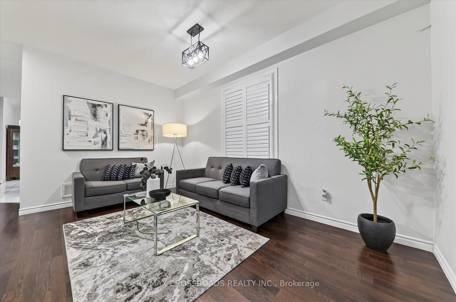 Photo 9 of 112 Fred Jackman Avenue, Clarington, Bowmanville — HOMEH