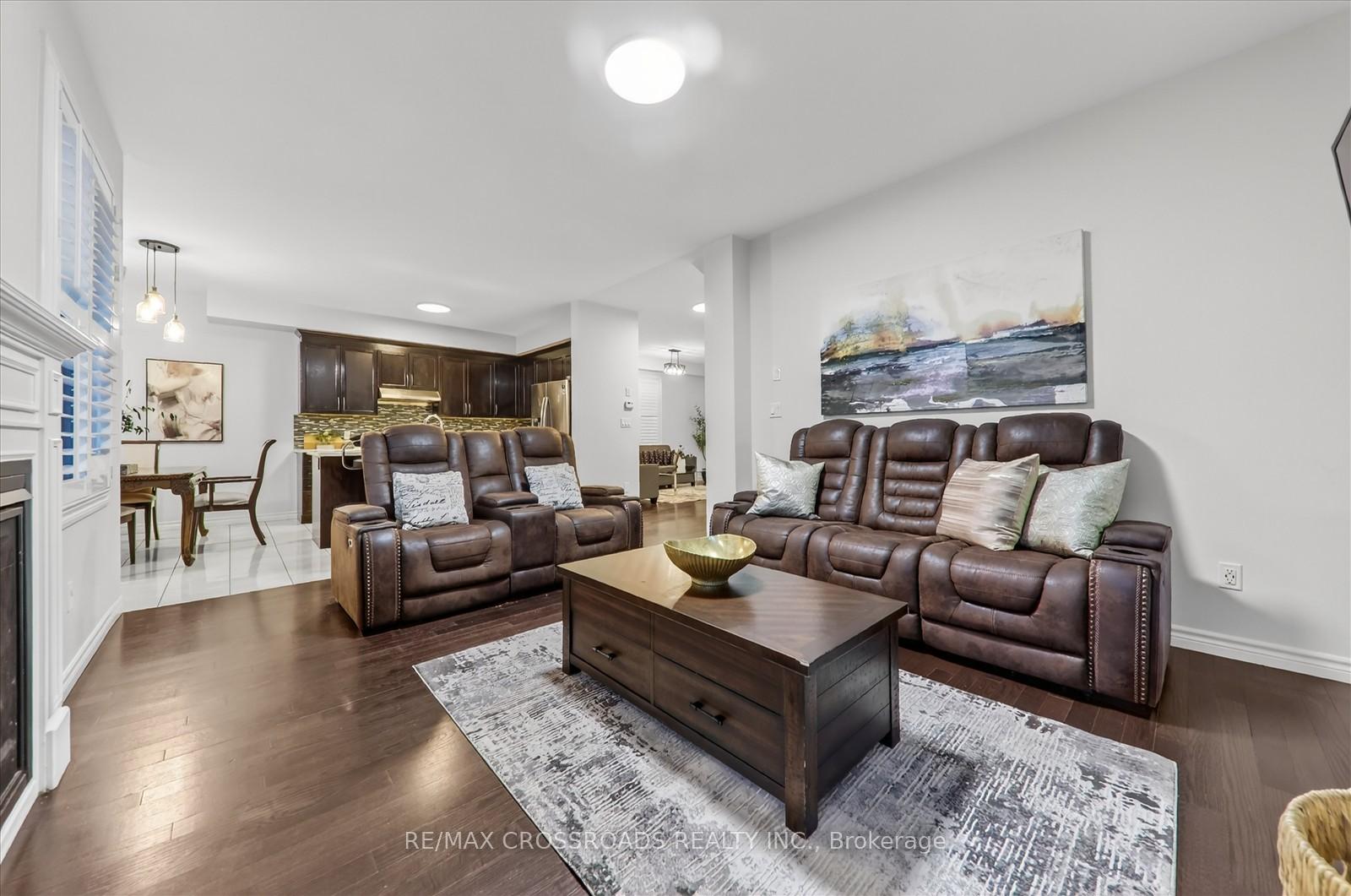 Photo 19 of 112 Fred Jackman Avenue, Clarington, Bowmanville — HOMEH