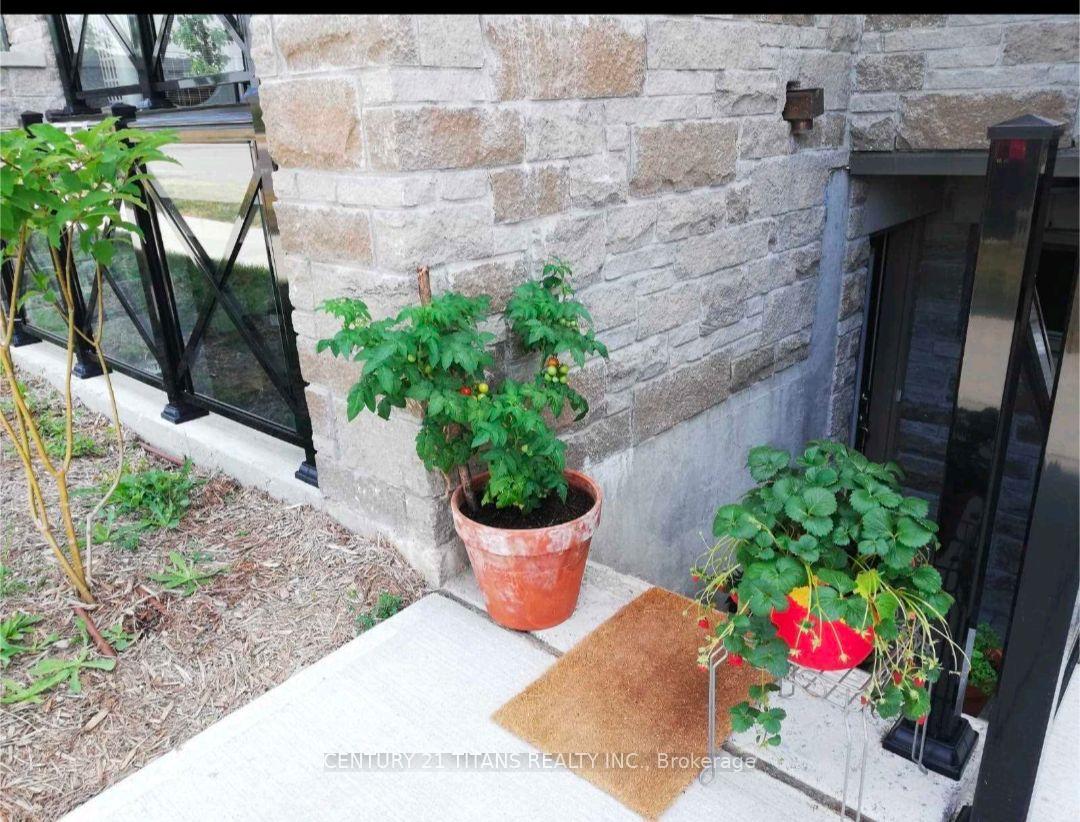 Photo 2 of Unit 2115, 2 Westmeath Lane W, Markham, Cornell — HOMEH