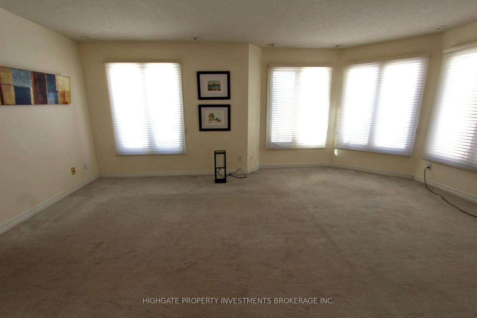 Photo 8 of Unit 83, 151 Townsgate Drive, Vaughan, Crestwood-Springfarm-Yorkhill — HOMEH